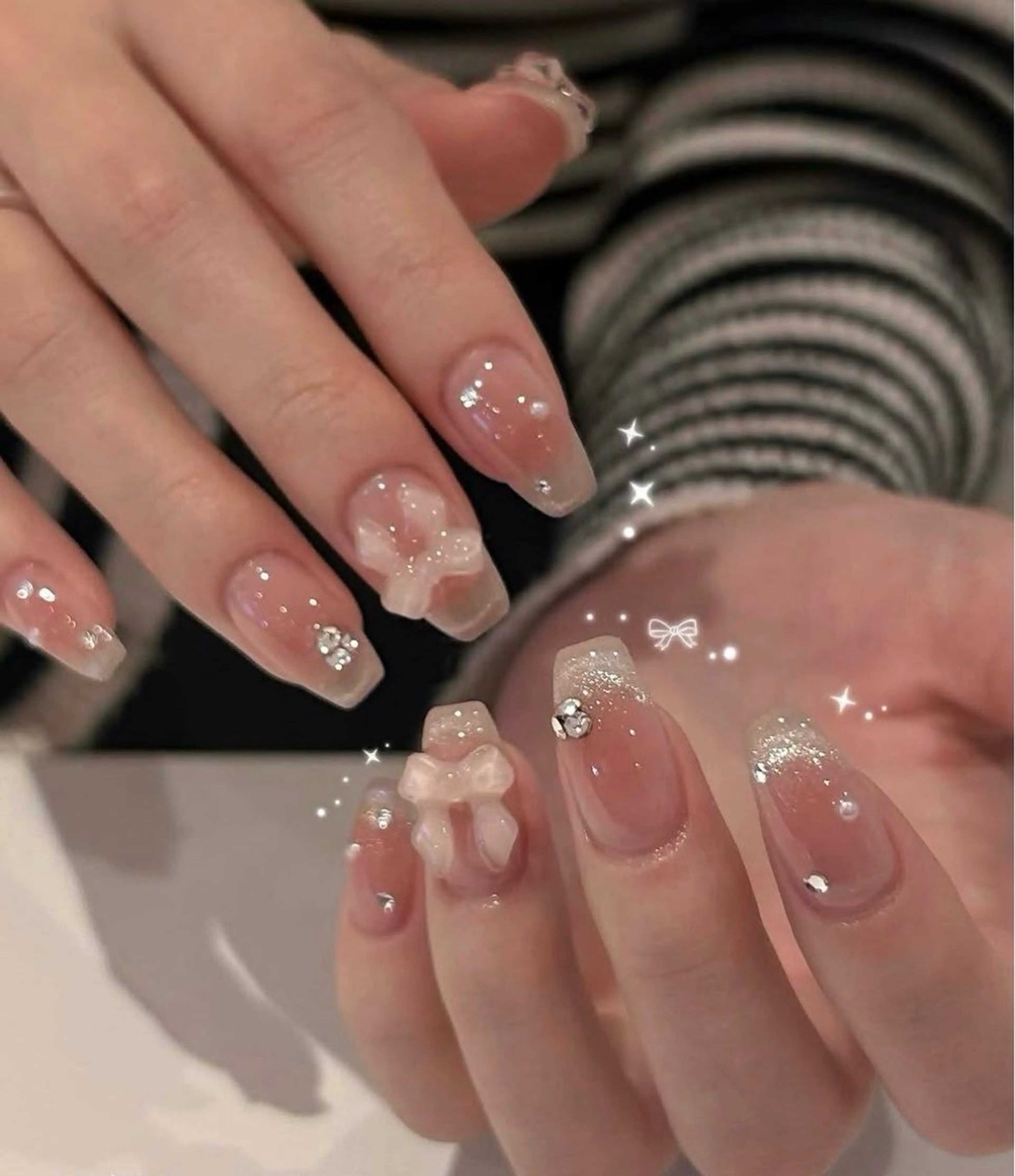 カラー グラデーションカラー ピンクカラー ハンドネイル AIN Nailのネイルデザイン