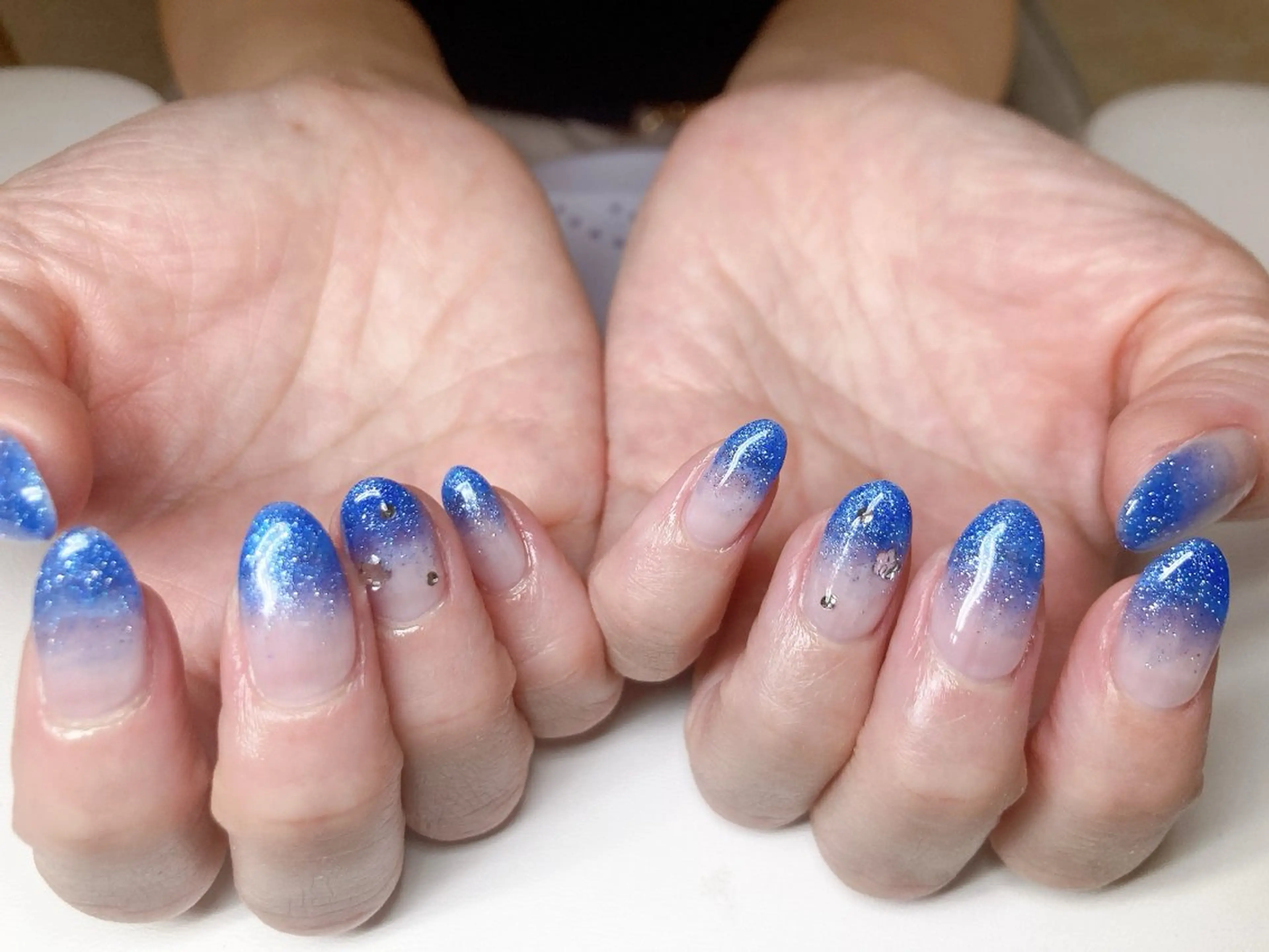 ネイル ECLAT エクラ所属・寺山 千鶴のネイルデザイン