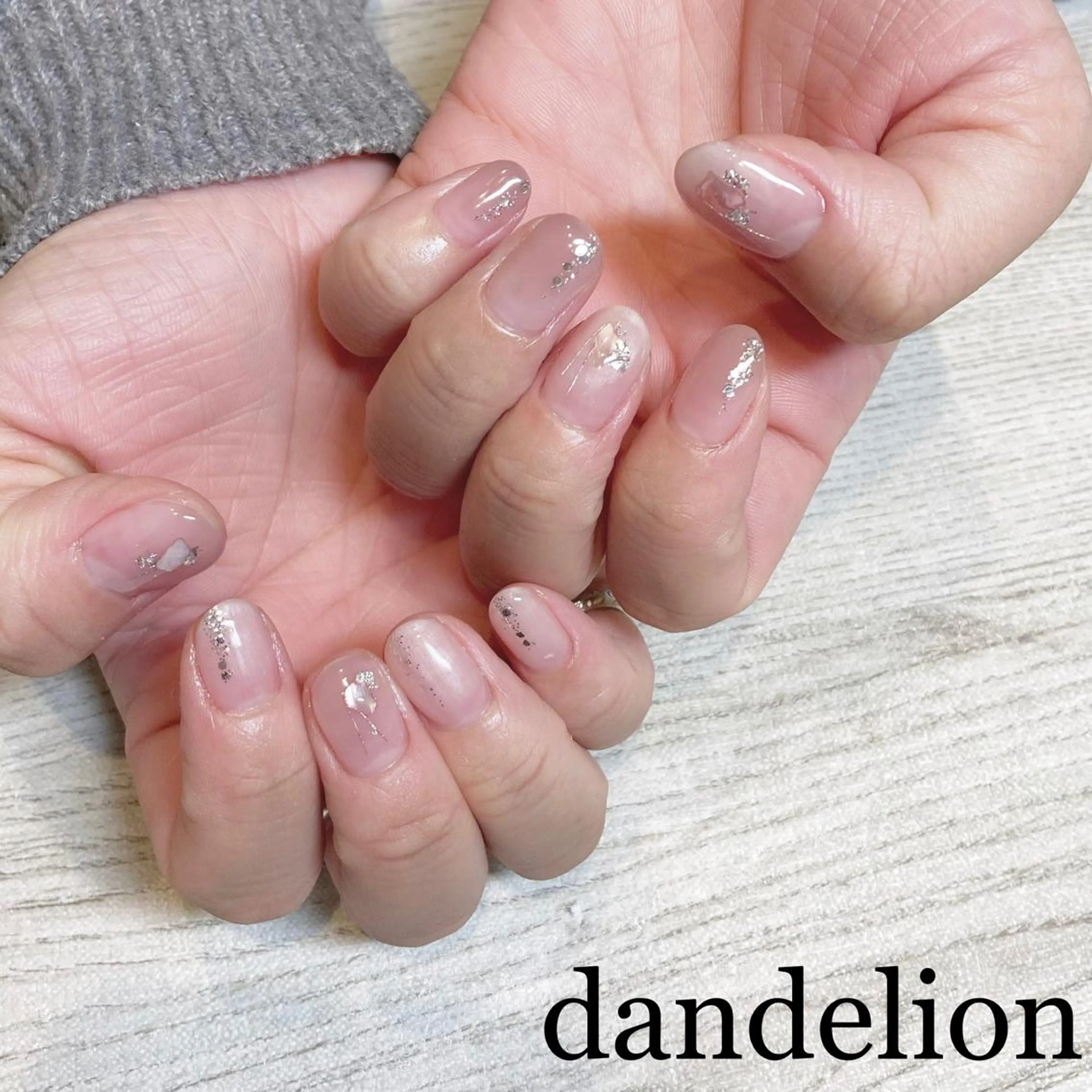 ネイル ハンドネイル ハンドケア dandelion ダンデライオンのネイルデザイン