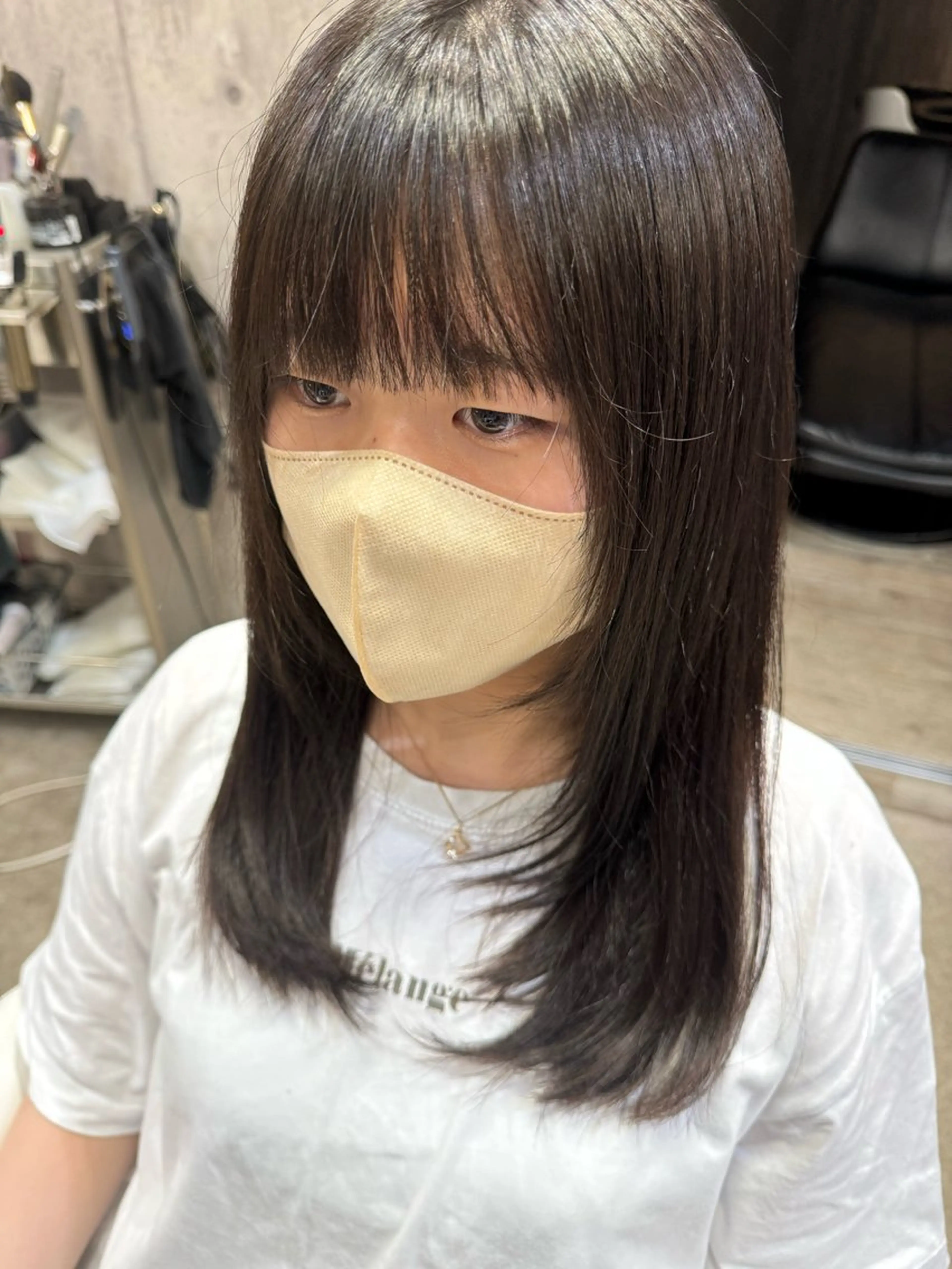 セミロング 顔まわりレイヤー 顔周りカット レイヤーカット 和田 真由子のヘアスタイル