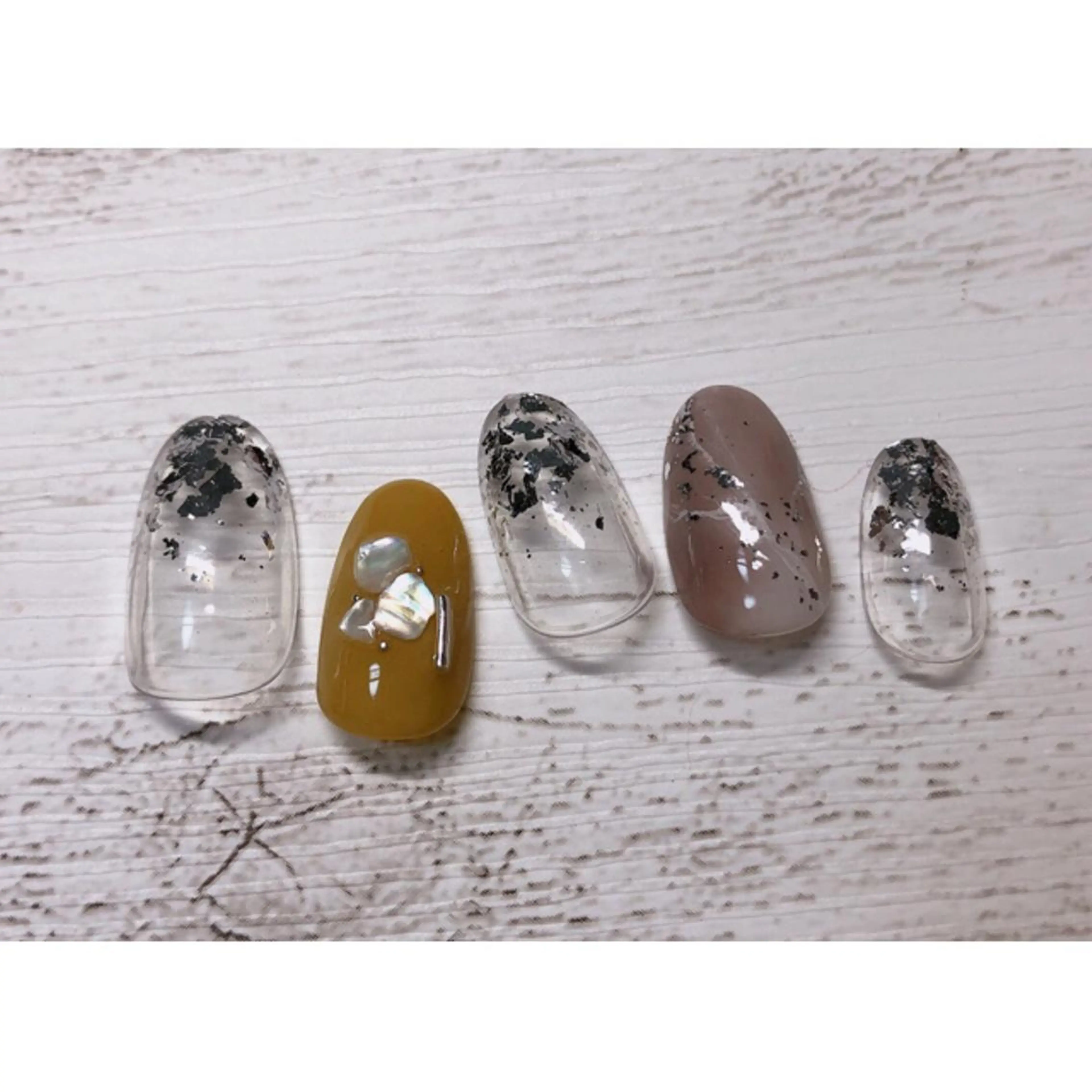 ネイル Lavish nailのネイルデザイン