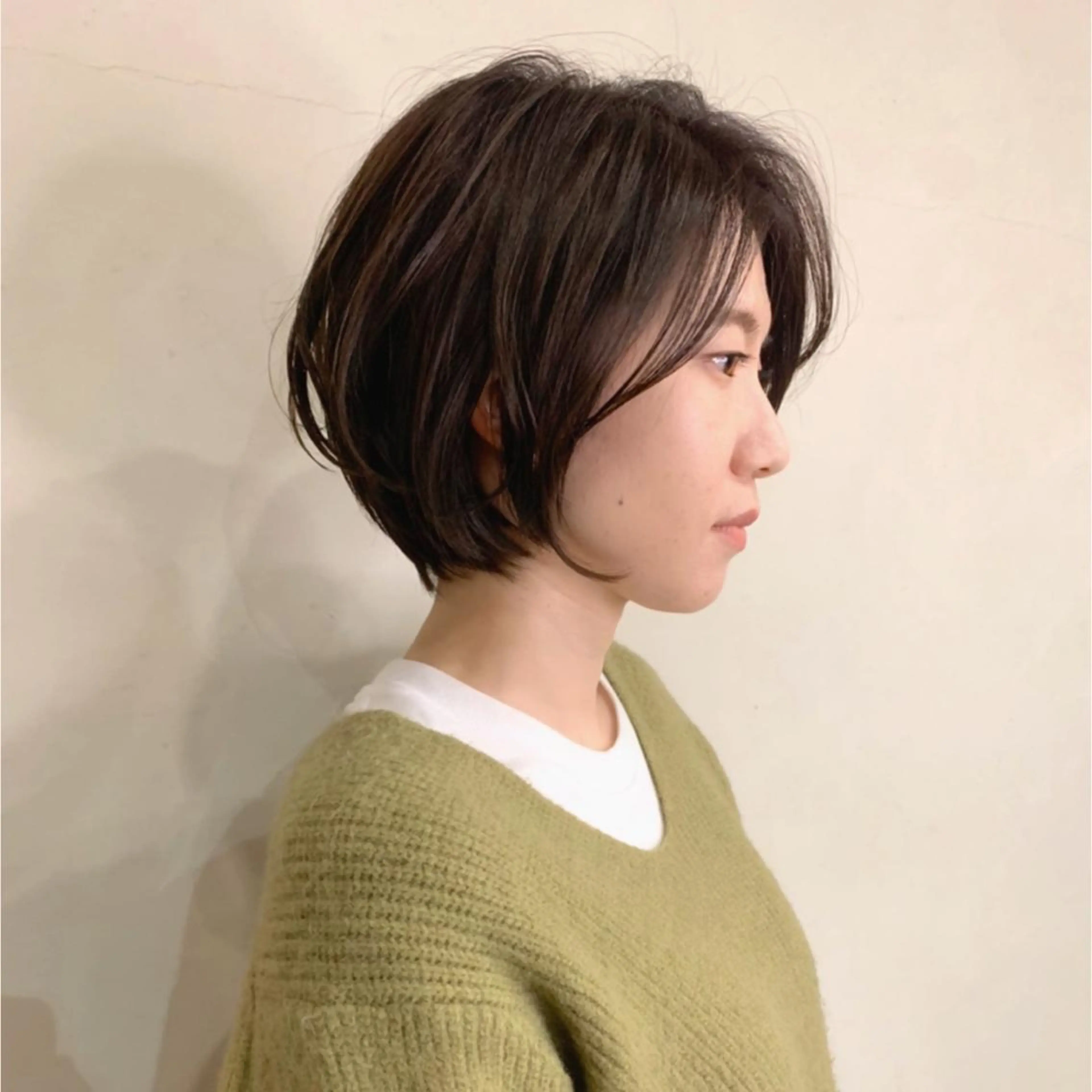 ショート カラー ショートボブ ハンサムショート 丸みショート デザインカラー ハイライトカラー カット ヘアカラー 京都大人女性ショート 徒歩1分/秋山のヘアスタイル