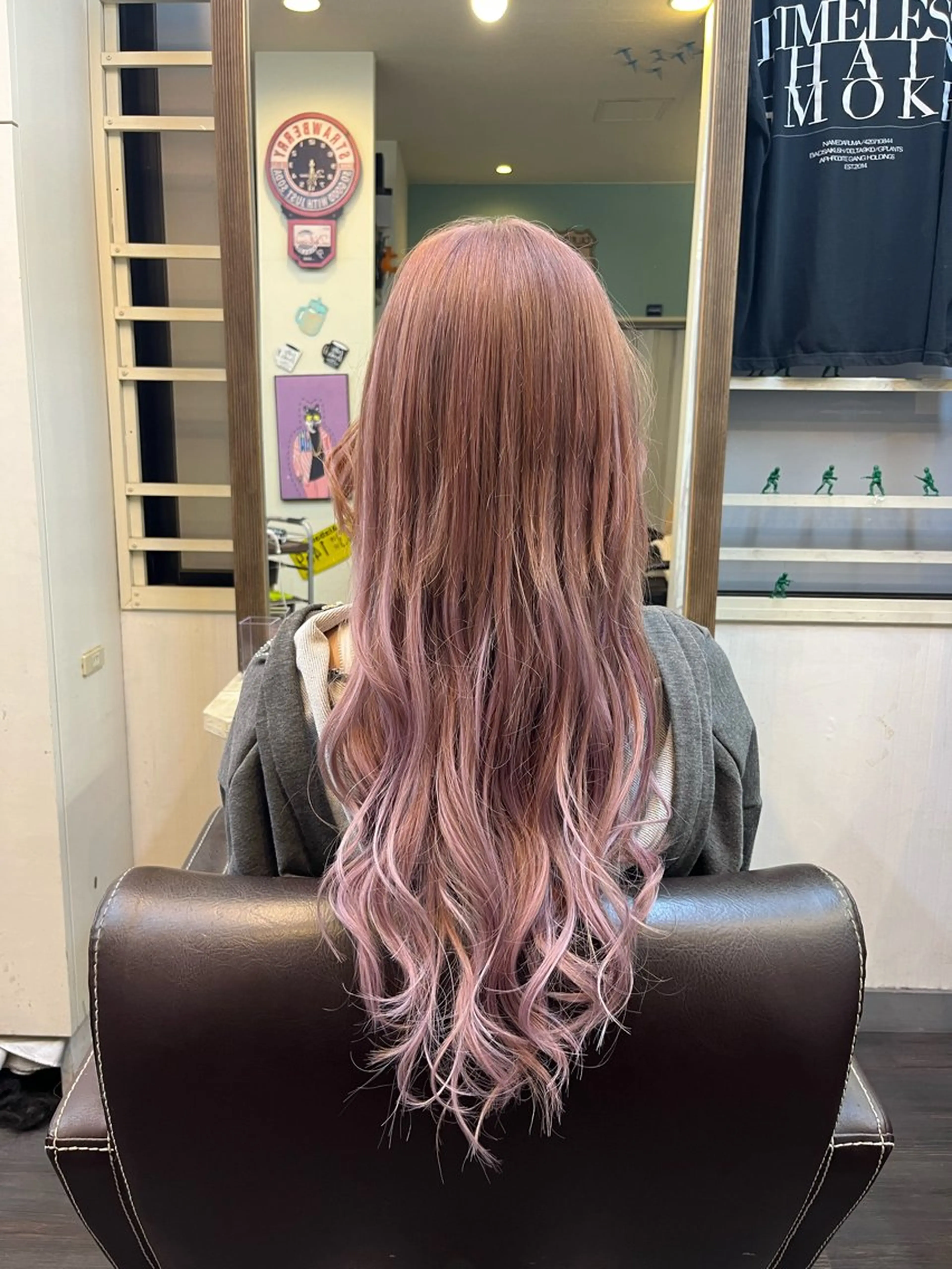 シールエクステ付け放題の写真