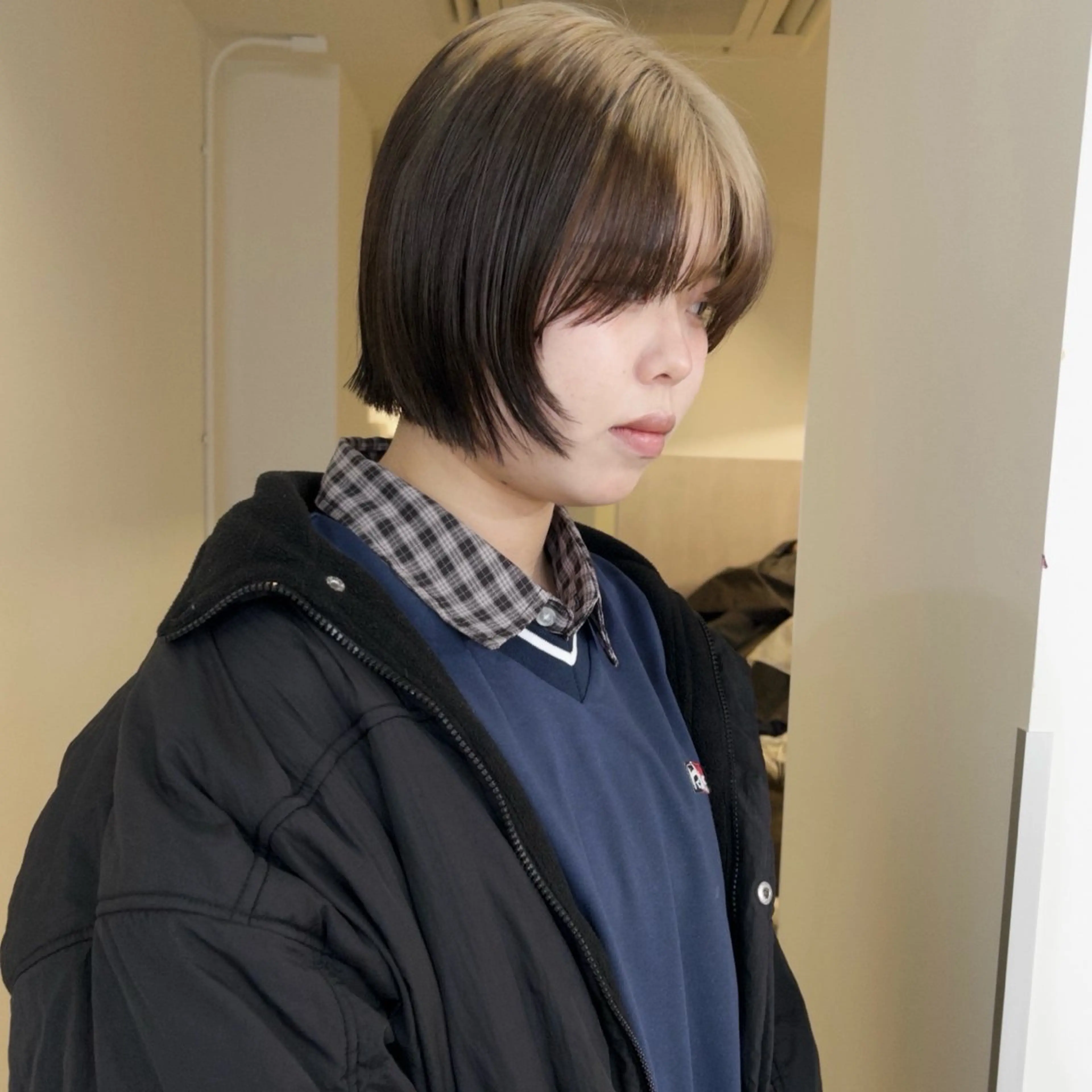 ショート カラー 透明感カラー ボブ 顔まわりレイヤー 顔周りカット レイヤーカット nonoka オリーブ/レイヤーのヘアスタイル