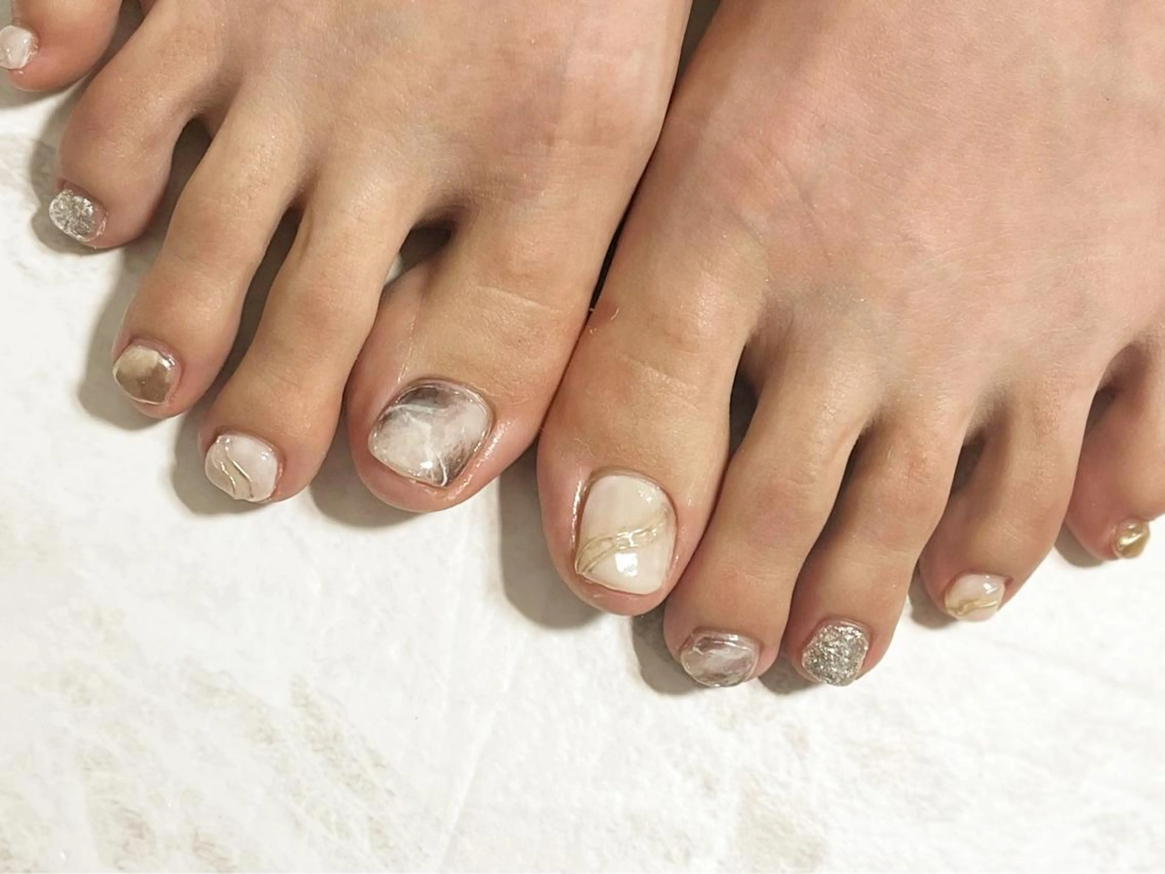 ネイル フットネイル ニュアンスネイル シンプルネイル 春ネイル 夏ネイル フットネイル nail fufla ♡yamane♡のネイルデザイン