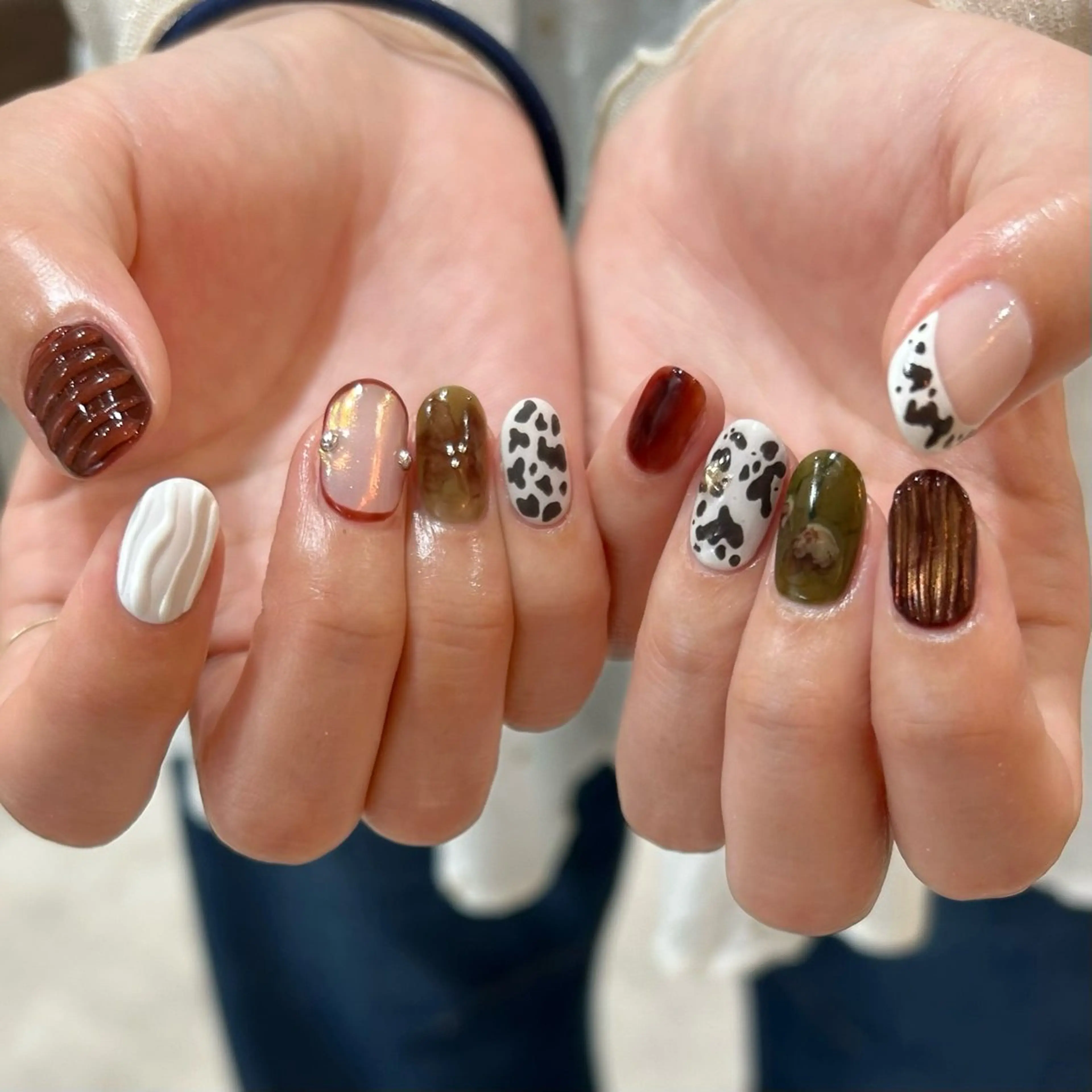 ネイル 氷ネイル・うるうるネイル マグネットネイル ミラーネイル ハンドネイル shio ♡ 14日空きありのネイルデザイン