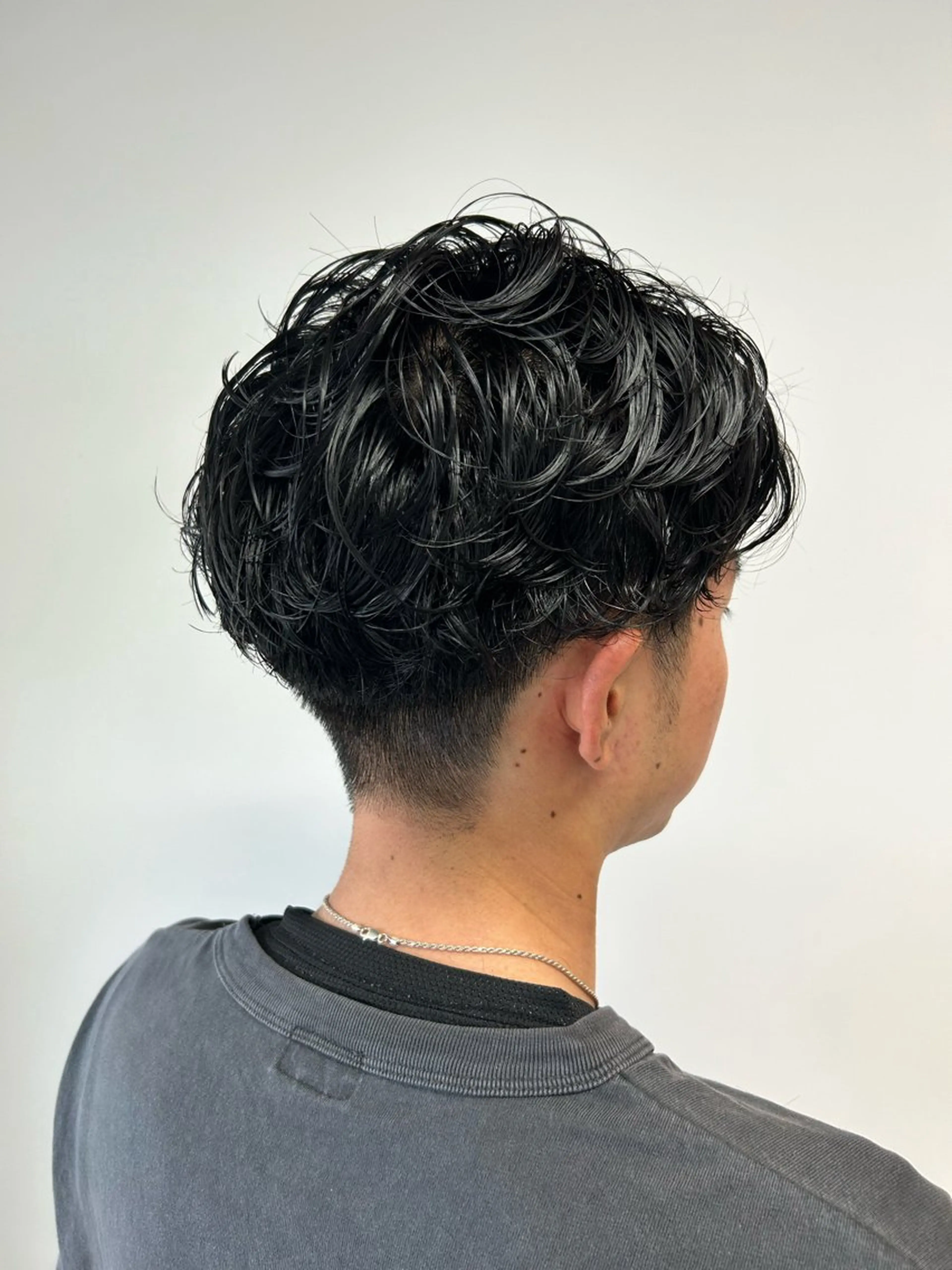 ショート パーマ メンズ 相澤 拳のヘアスタイル