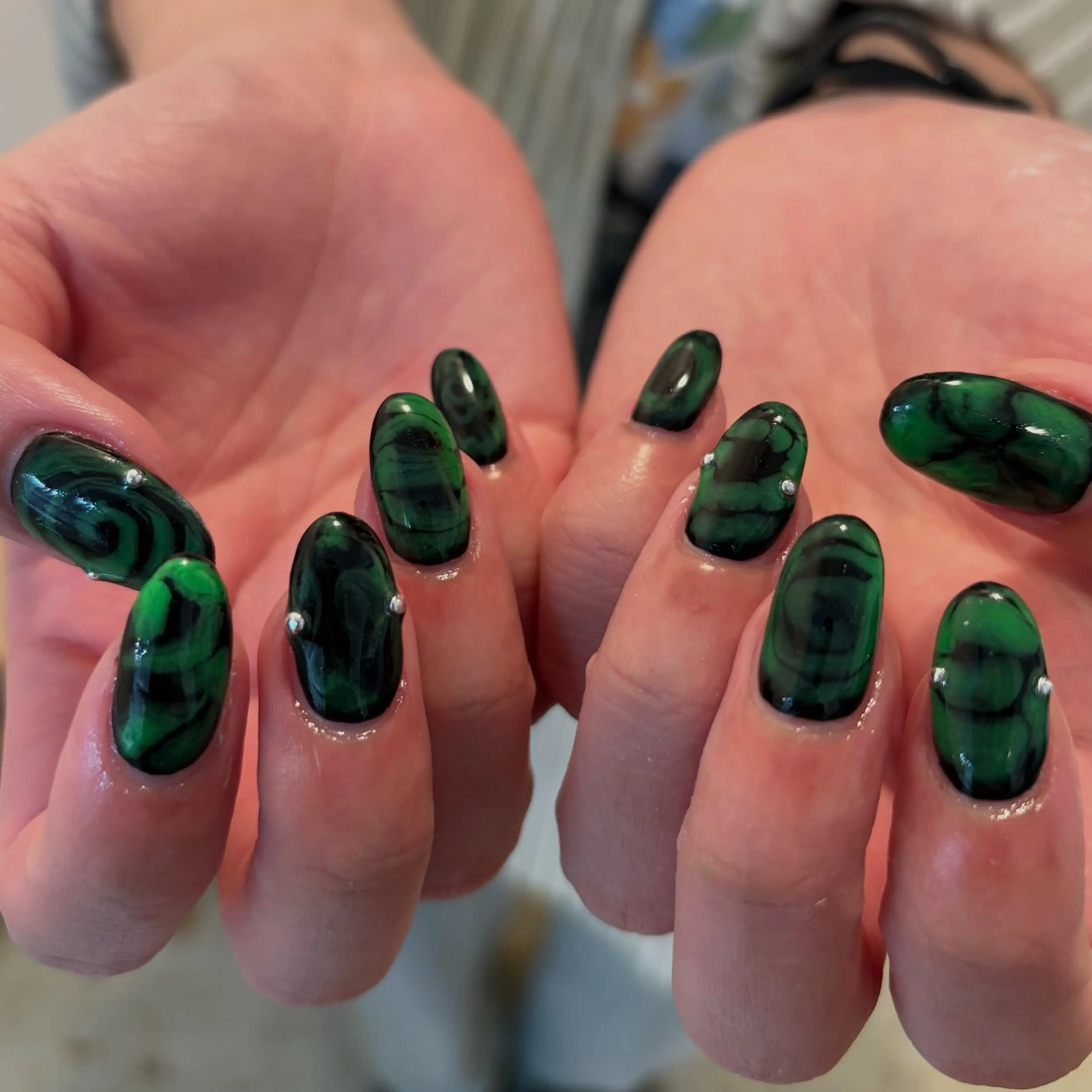 ネイル ハンドネイル フットネイル yuri / 個性派nailのネイルデザイン