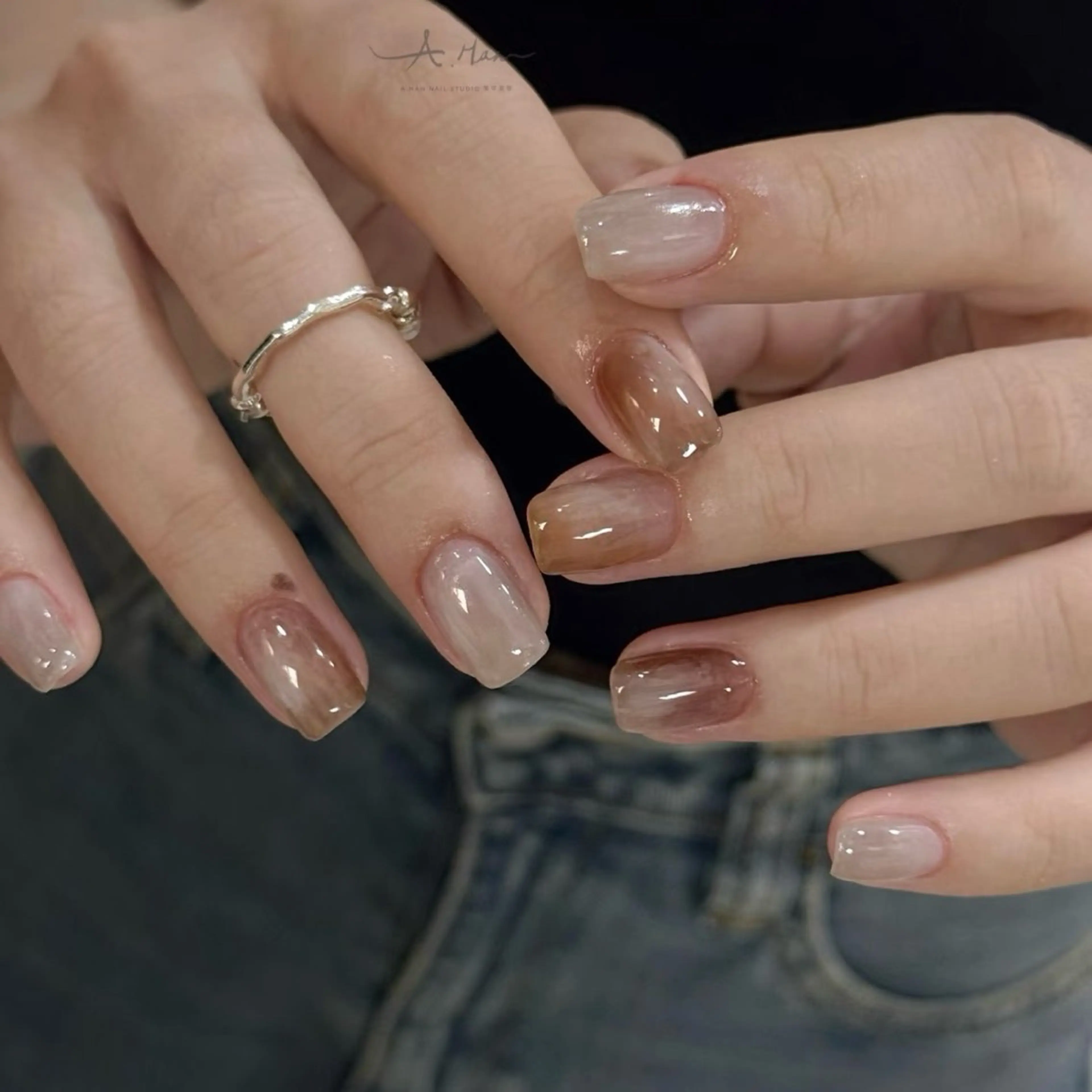 ネイル オーロラネイル 長さ出し フレンチネイル ジェルネイル ガラスフレンチ ハンドネイル Rela・S NAILのネイルデザイン