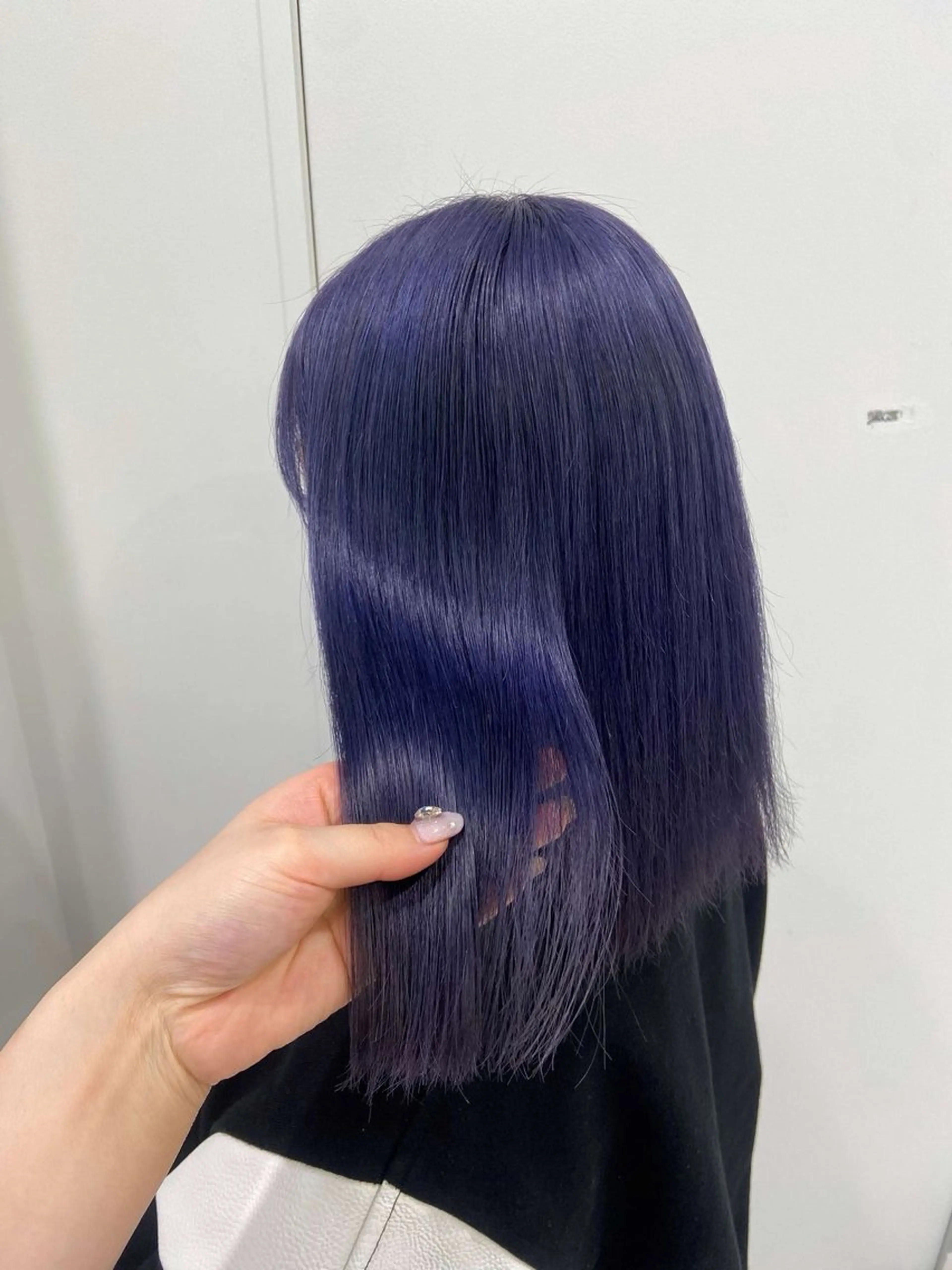 セミロング カラー ヘアアレンジ 🫧モテる💗ダメー ジレスハイトーン🫧のヘアスタイル