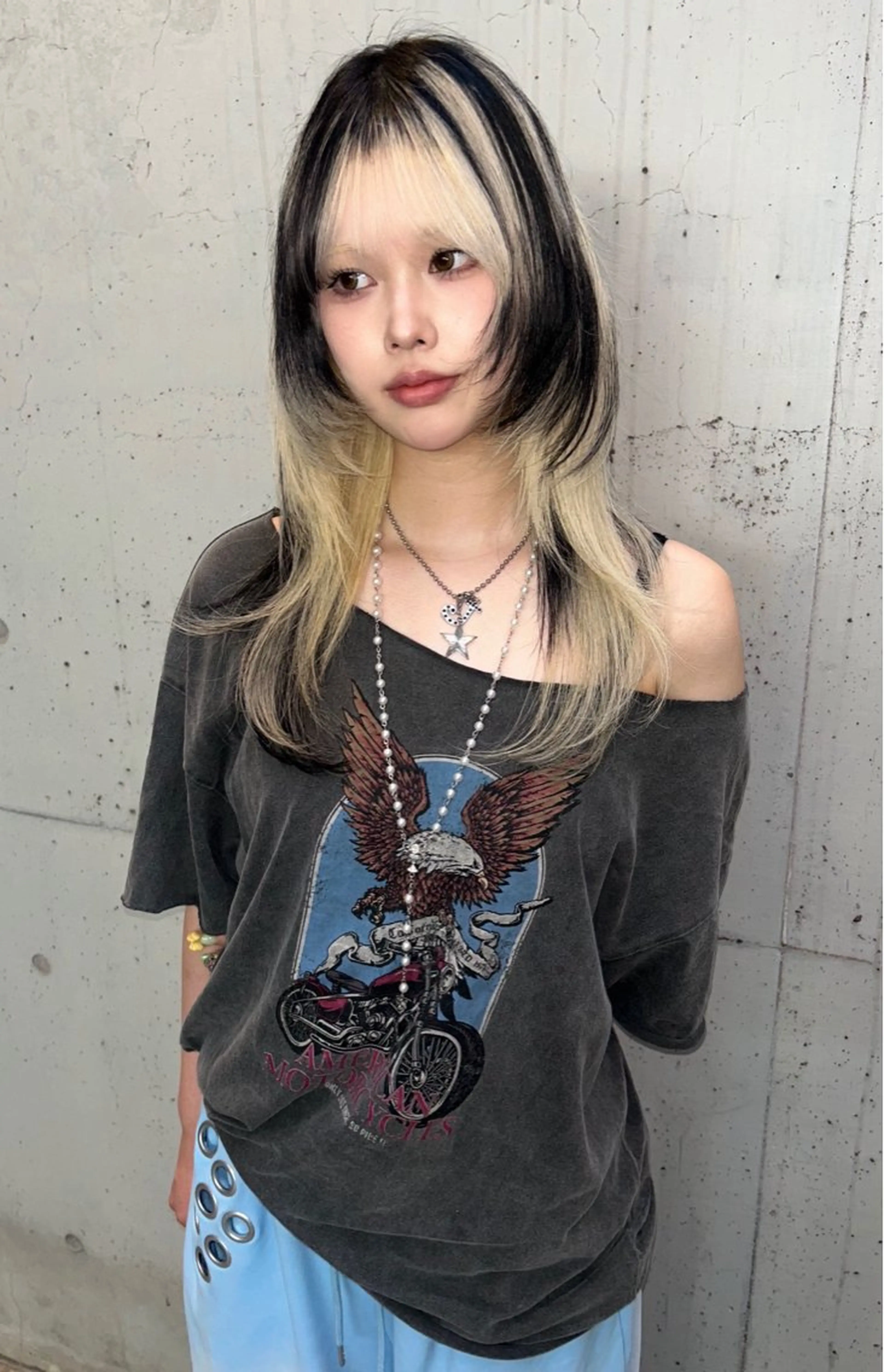 ロング レイカ /ハイトーンのヘアスタイル