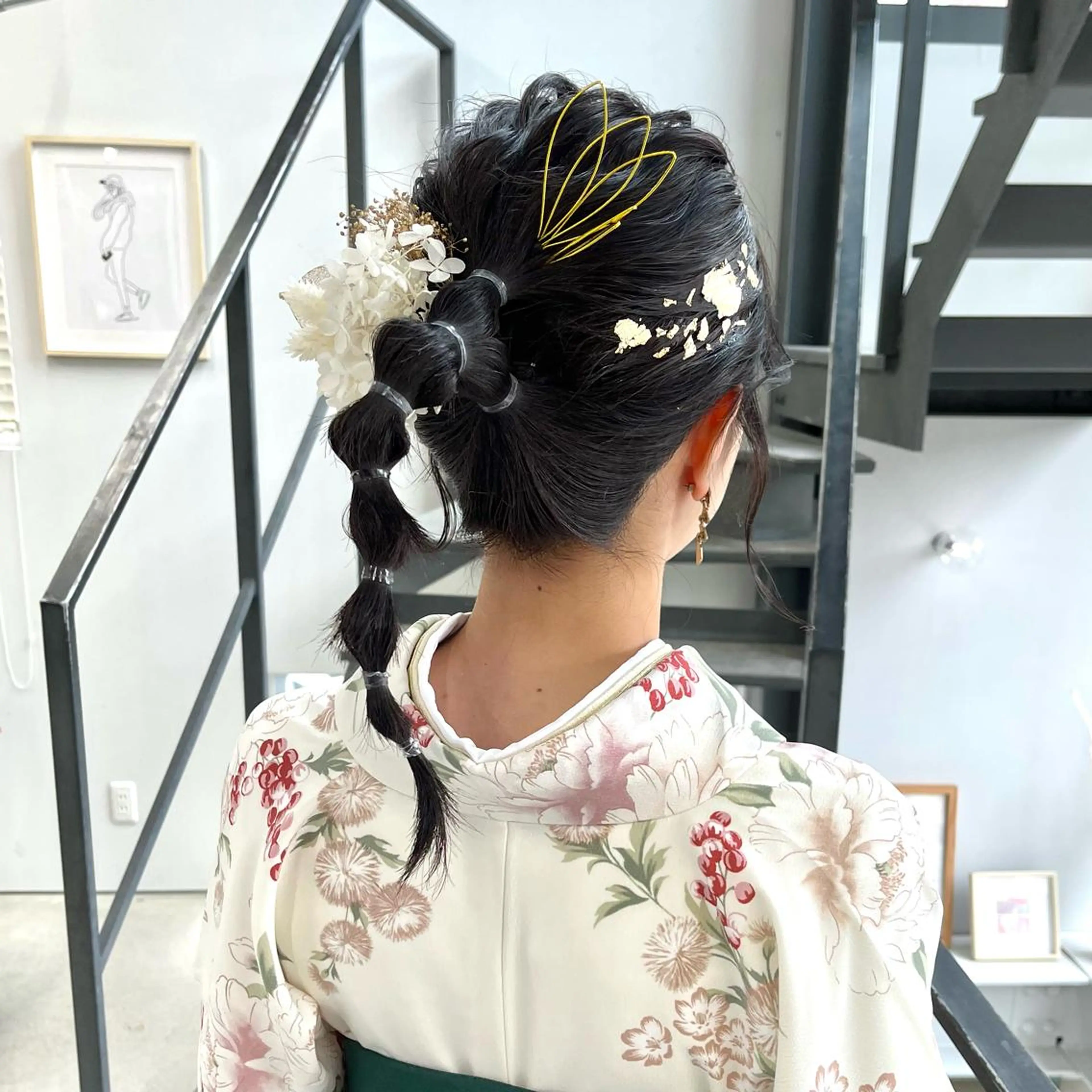 セミロング ヘアアレンジ 卒業式のヘアスタイル 山口 モエのヘアスタイル