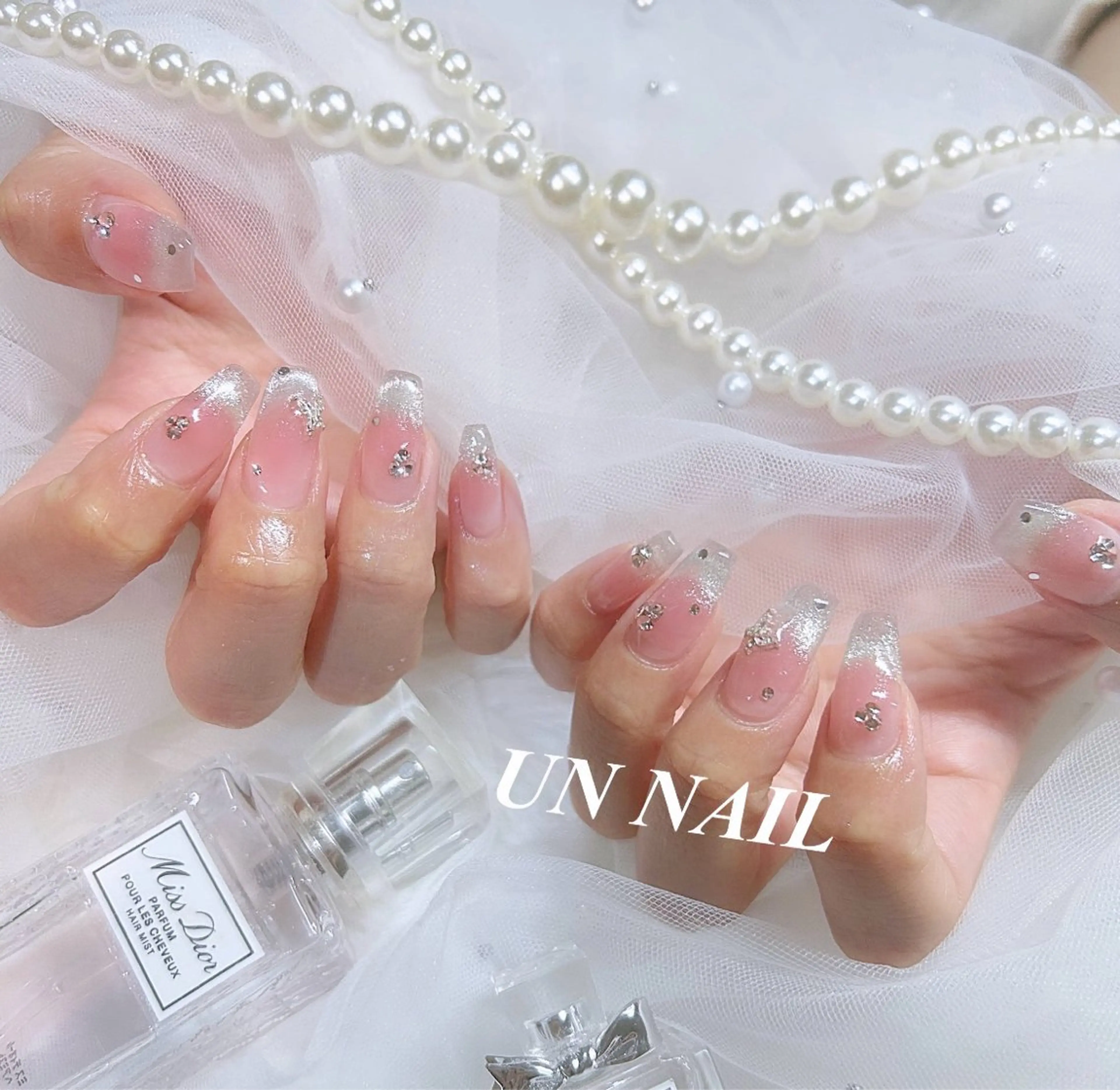 ネイル チークネイル フレンチネイル マグネットネイル マグネットフレンチ 春ネイル ハンドネイル UN NAILのネイルデザイン