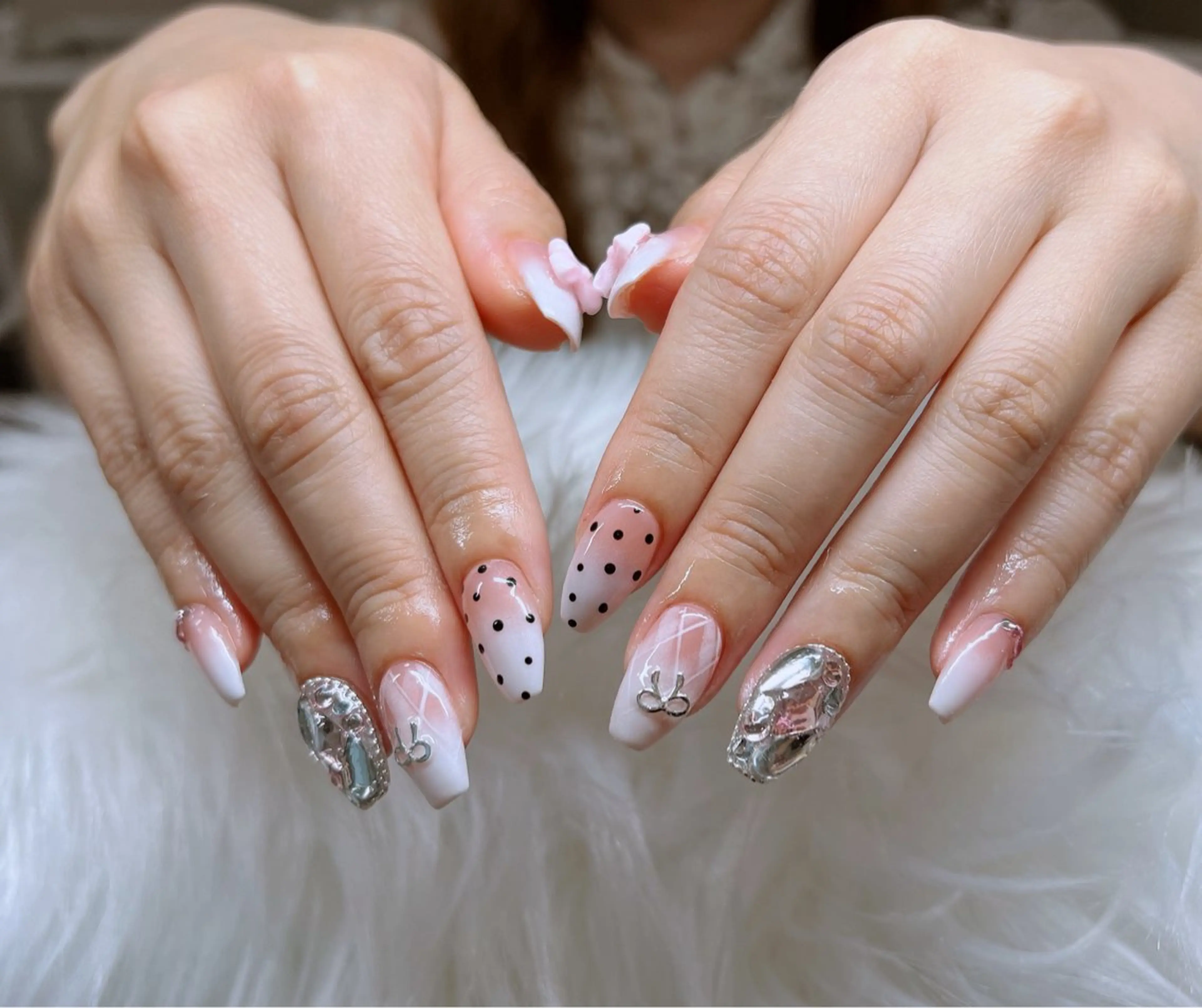 ネイル フットネイル フレンチネイル 韓国ネイル ロングネイル マグネットネイル Lee _nailのネイルデザイン