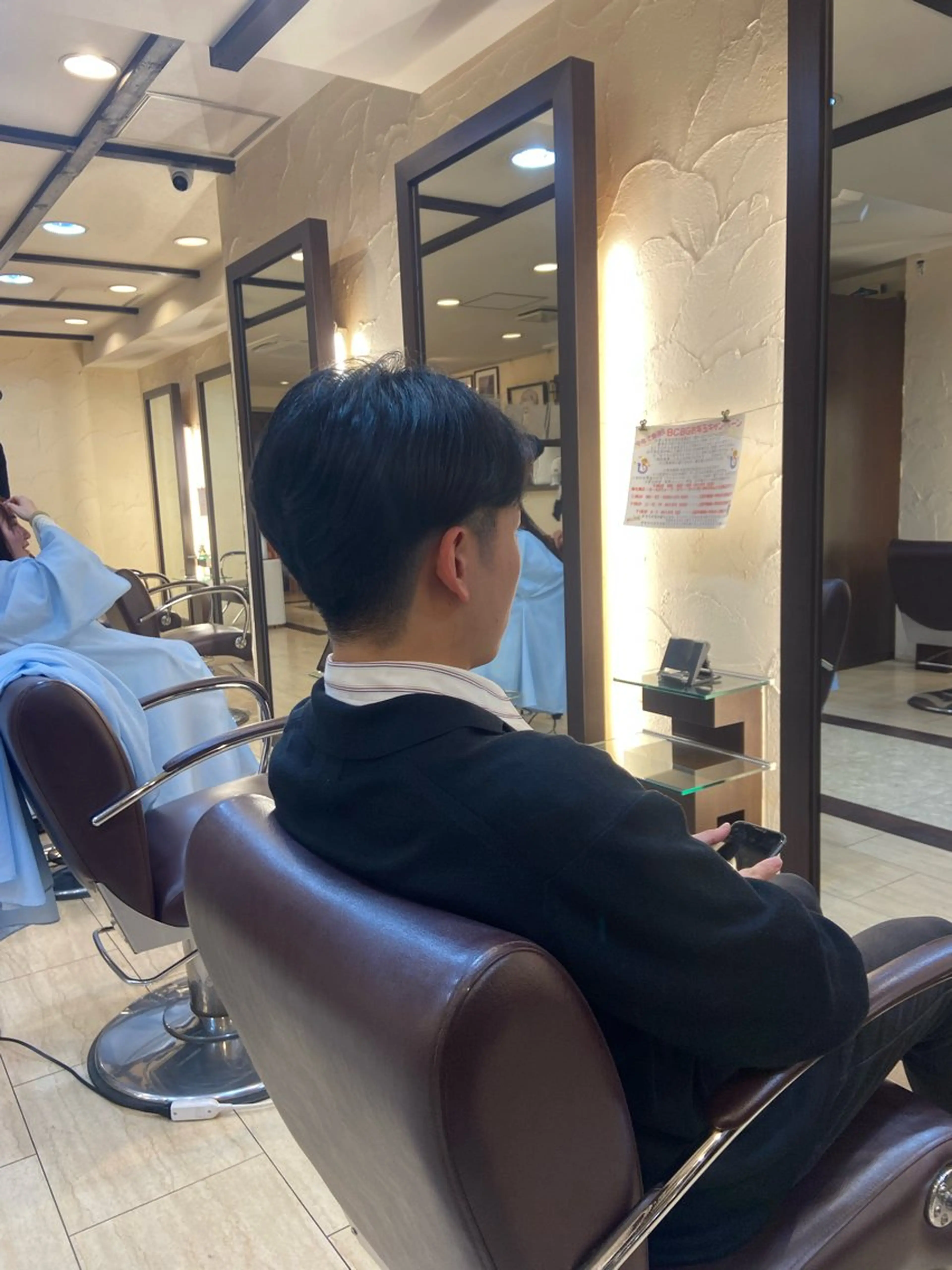 メンズ センターパート 青山 光のヘアスタイル