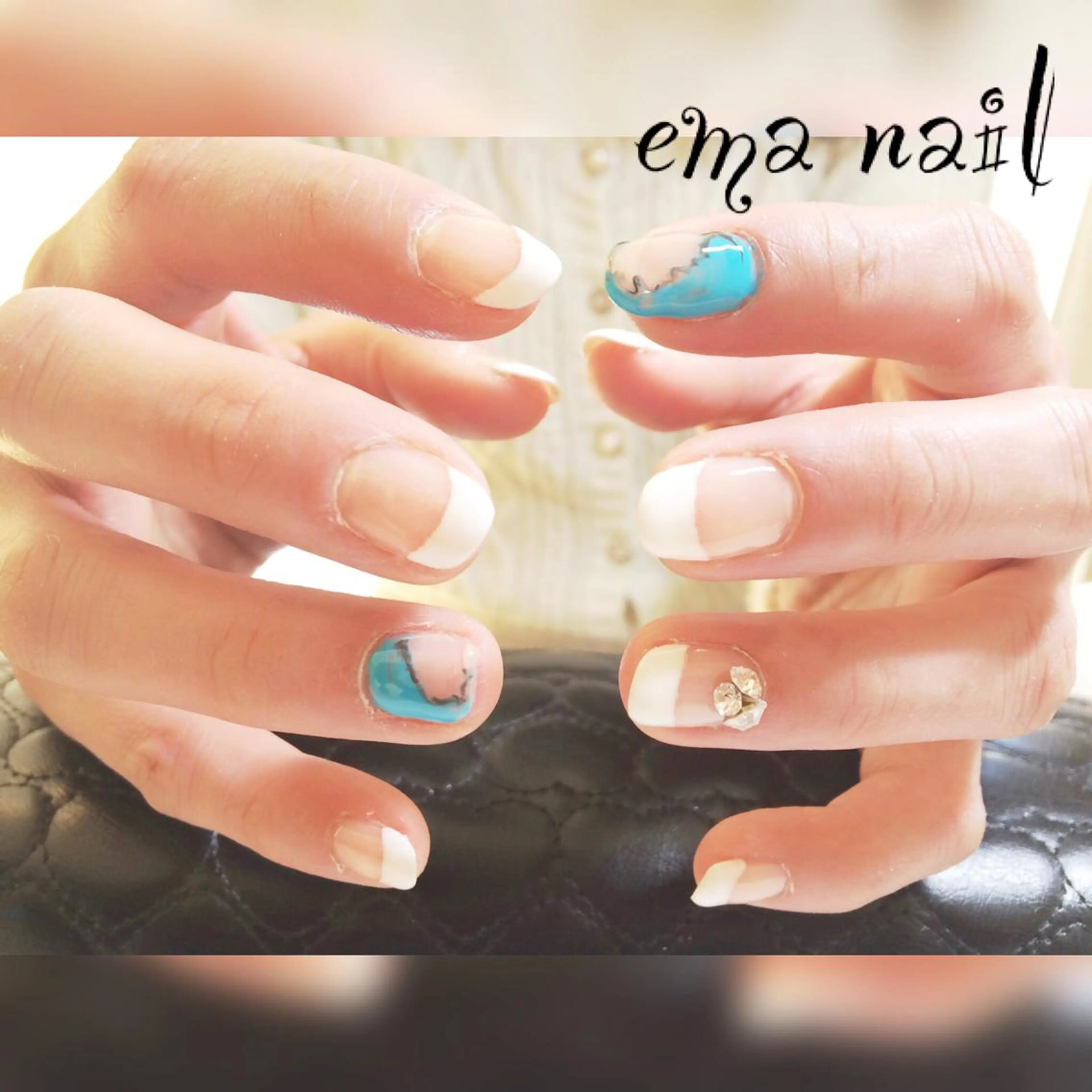 ネイル アートネイル フレンチネイル ストーンネイル ハンドネイル Roger 舞のネイルデザイン