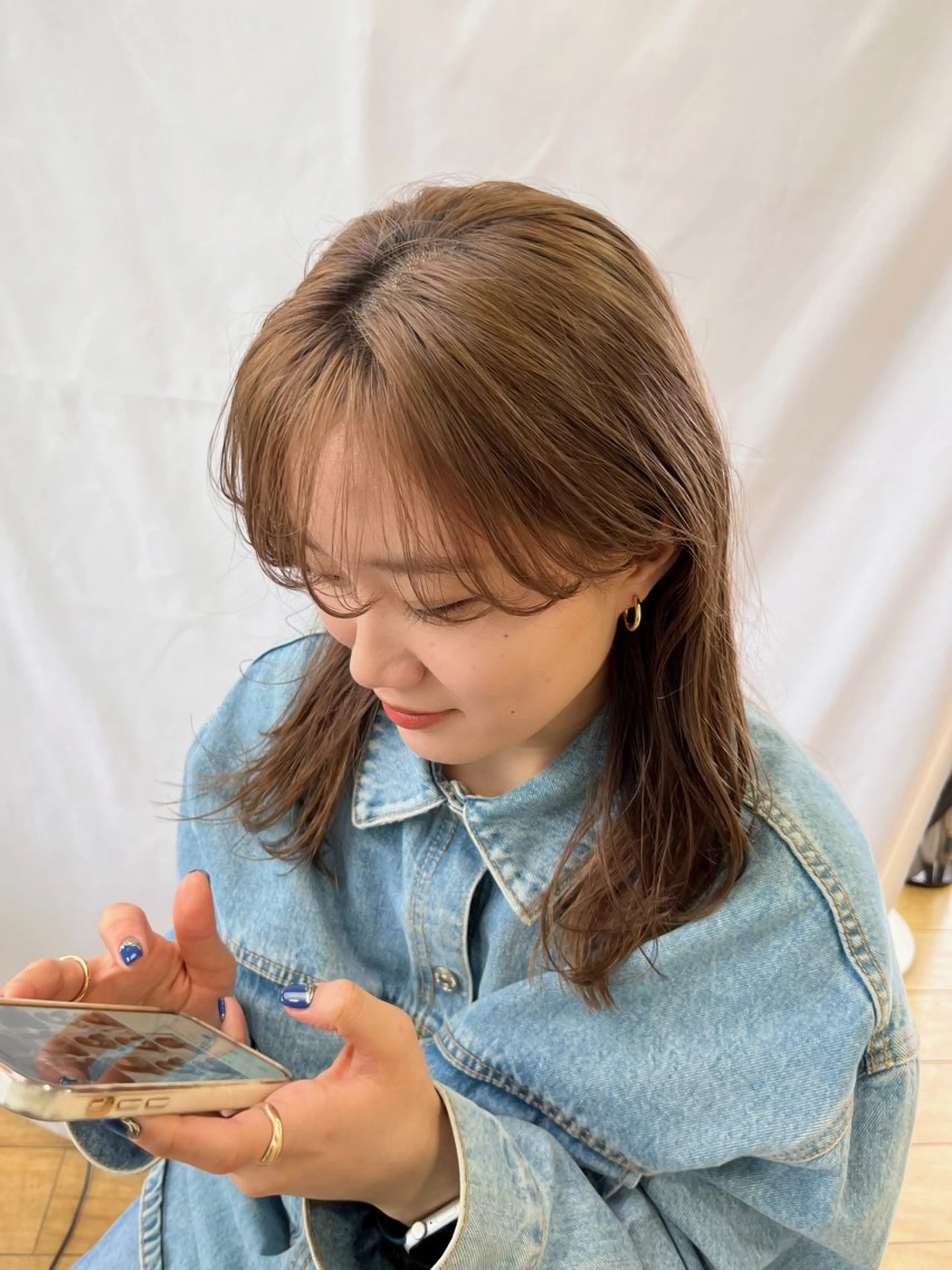 セミロング カット ヘアカラー トリートメント 富永 美玖のヘアスタイル