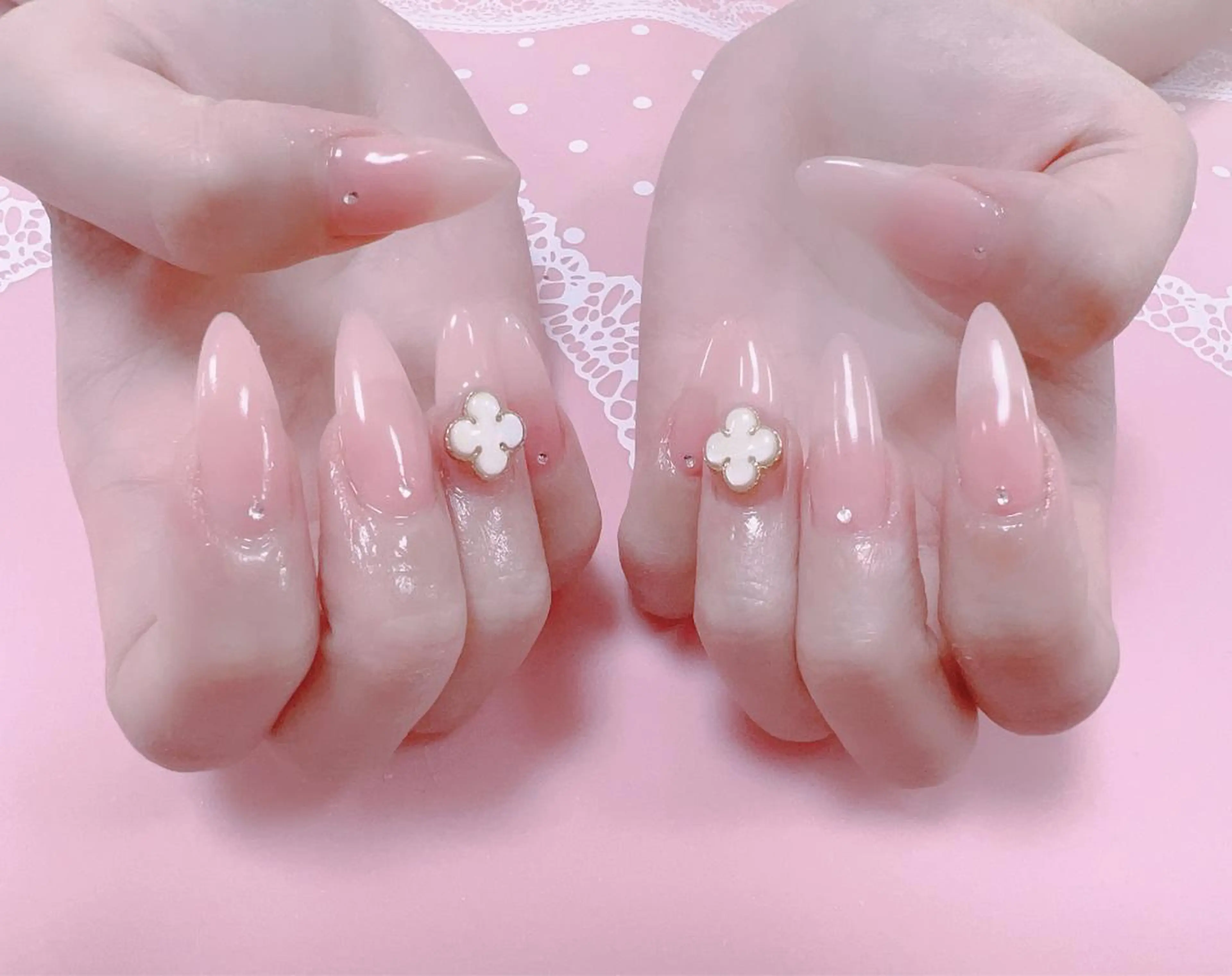 ネイル はぴねす所属・横浜 美夢のネイルデザイン