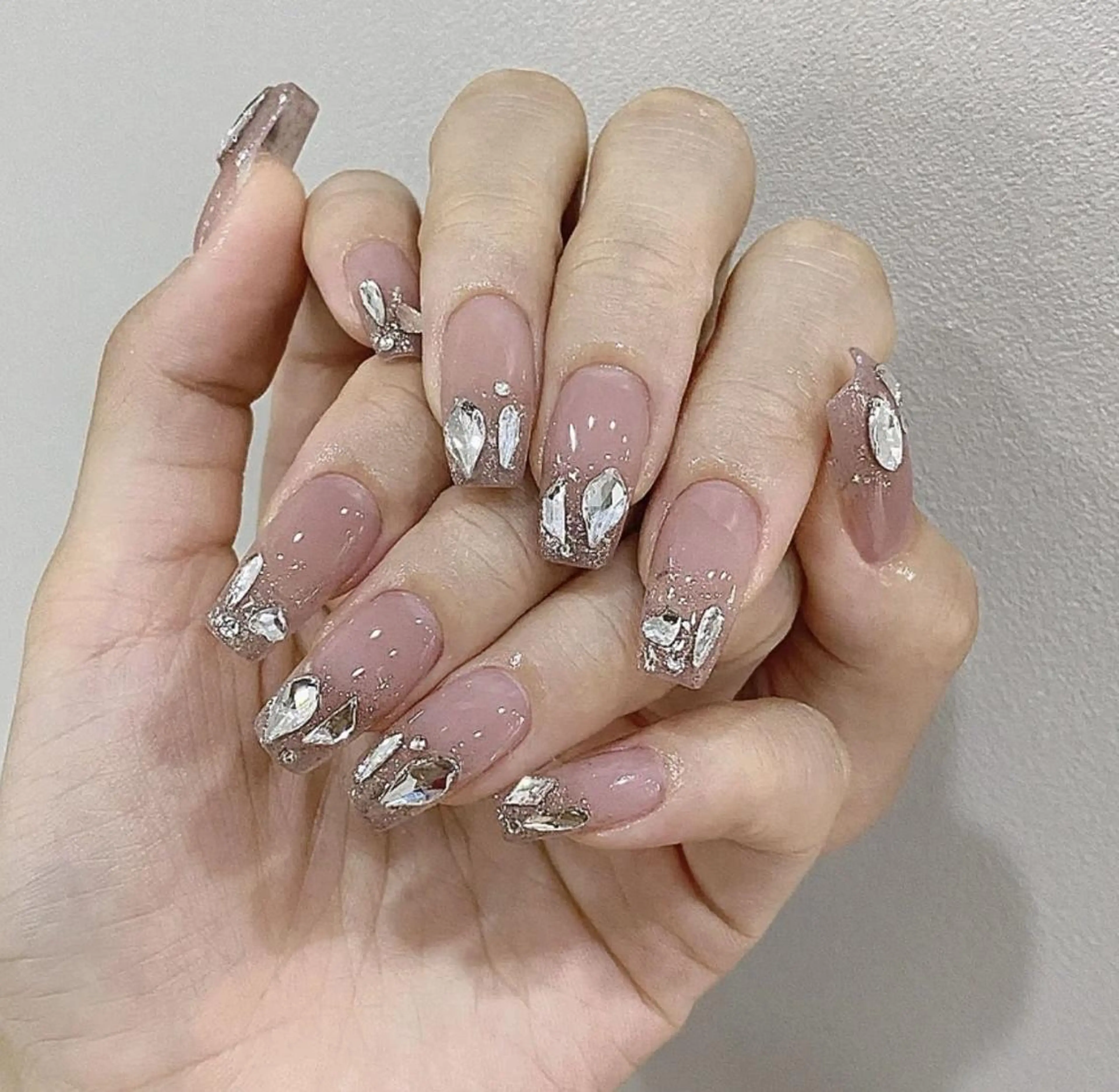 ネイル Queens ゲンのネイルデザイン