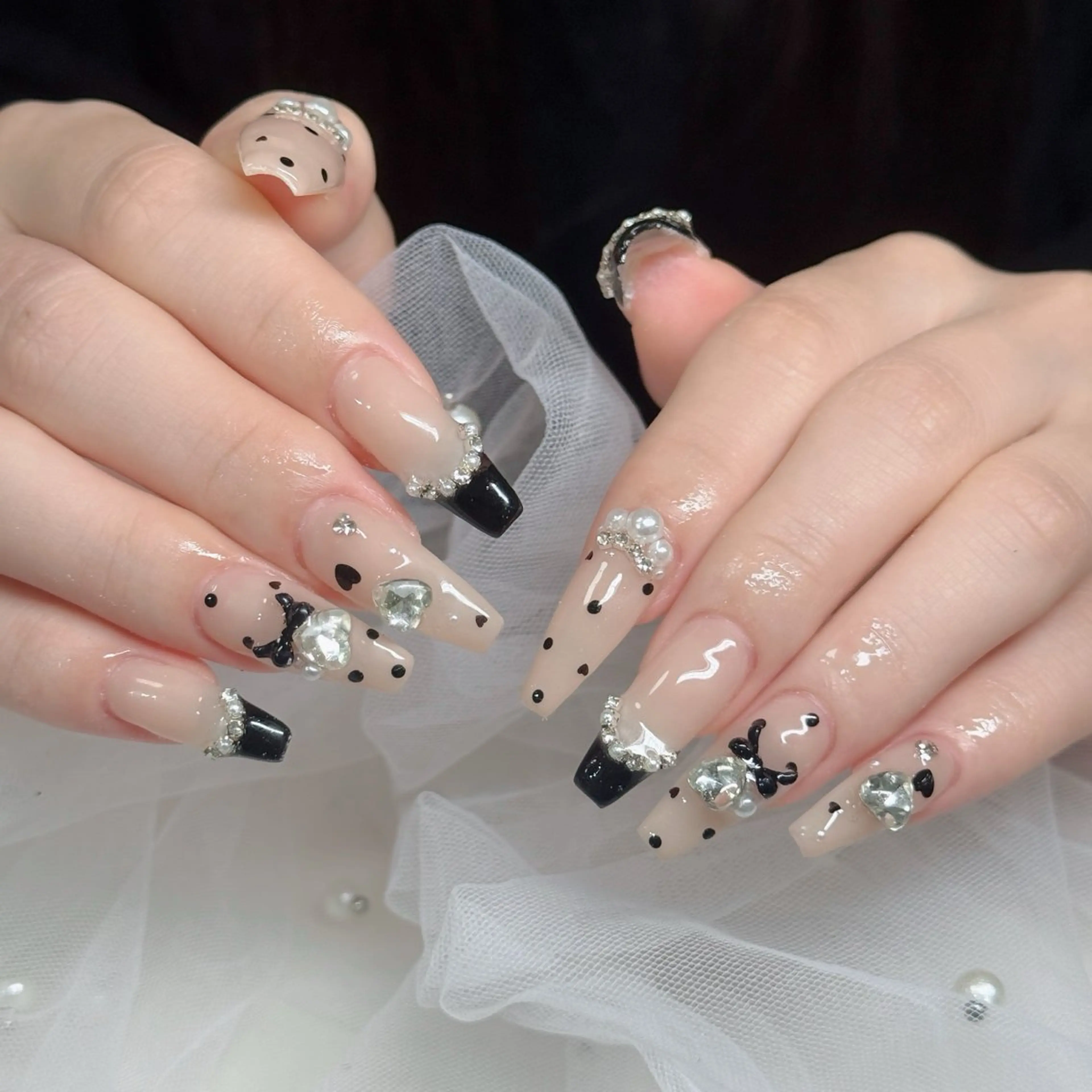 ネイル べっ甲ネイル チークネイル フラッシュネイル フラワーネイル フットネイル ハンドネイル Hani Nail Salonのネイルデザイン