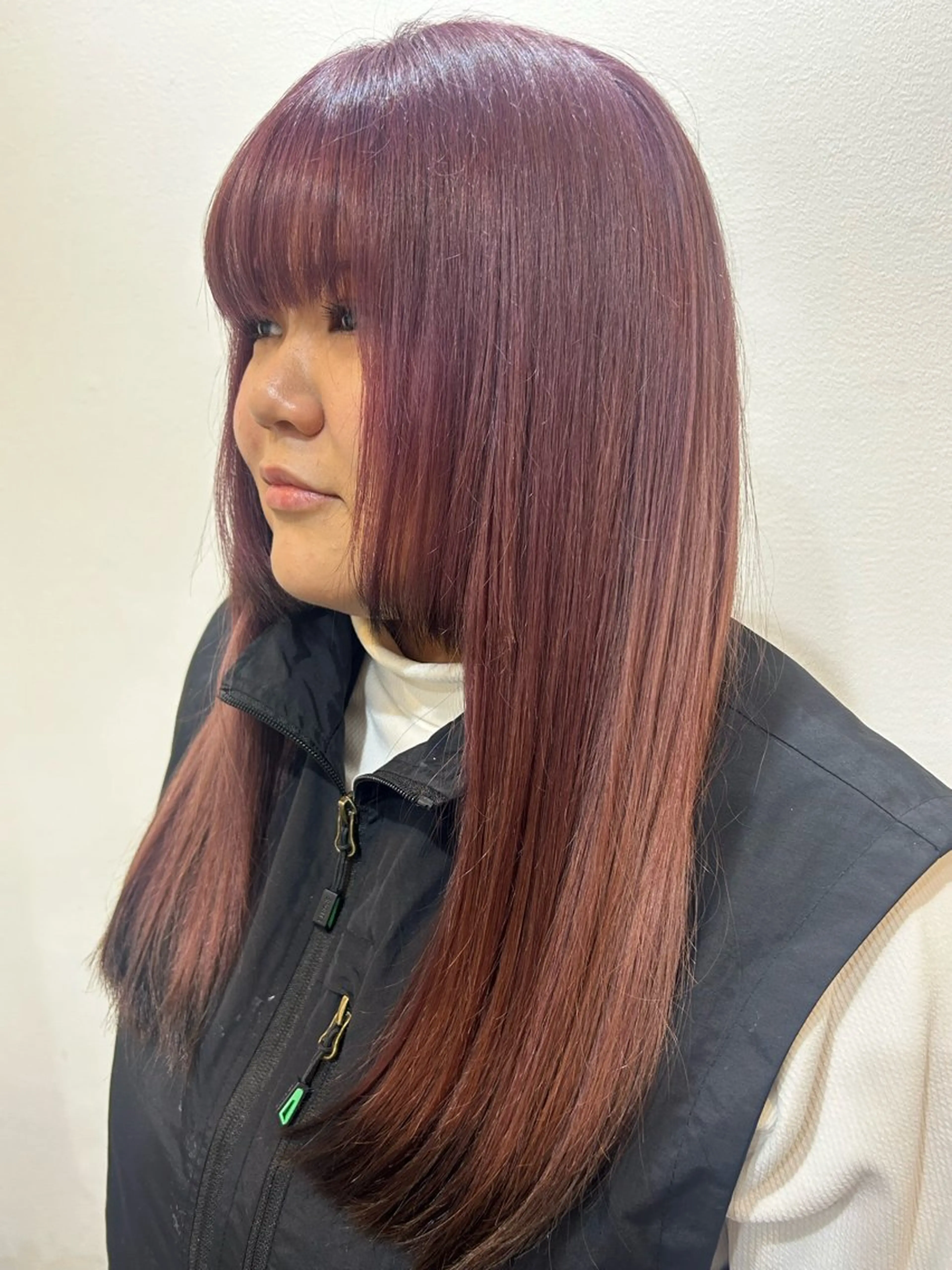 ロング カラー 上田 愛來のヘアスタイル