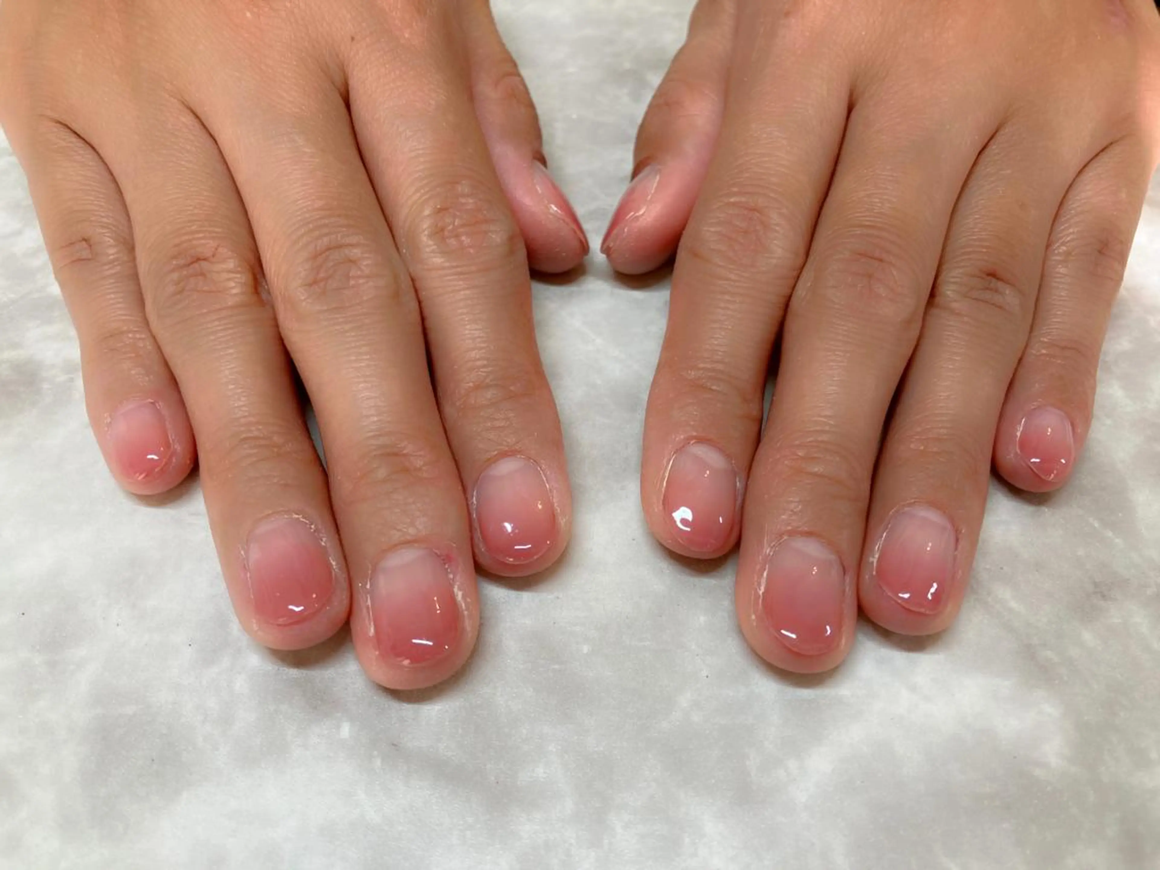 ネイル グラデーション ハンドネイル komohana salon🌺のネイルデザイン