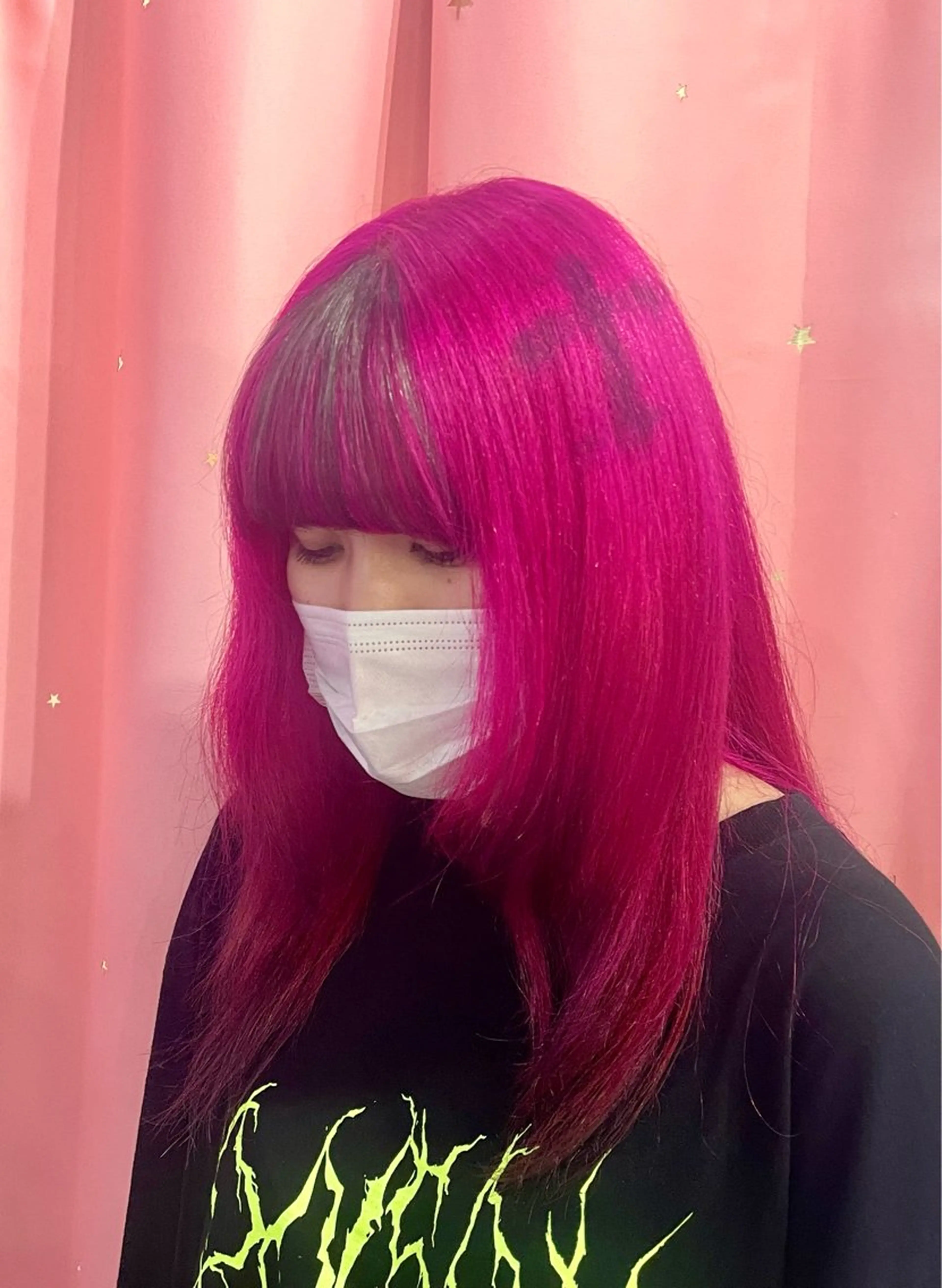 ミディアム 👽KINA👽 派手髪🦖💖✨のヘアスタイル