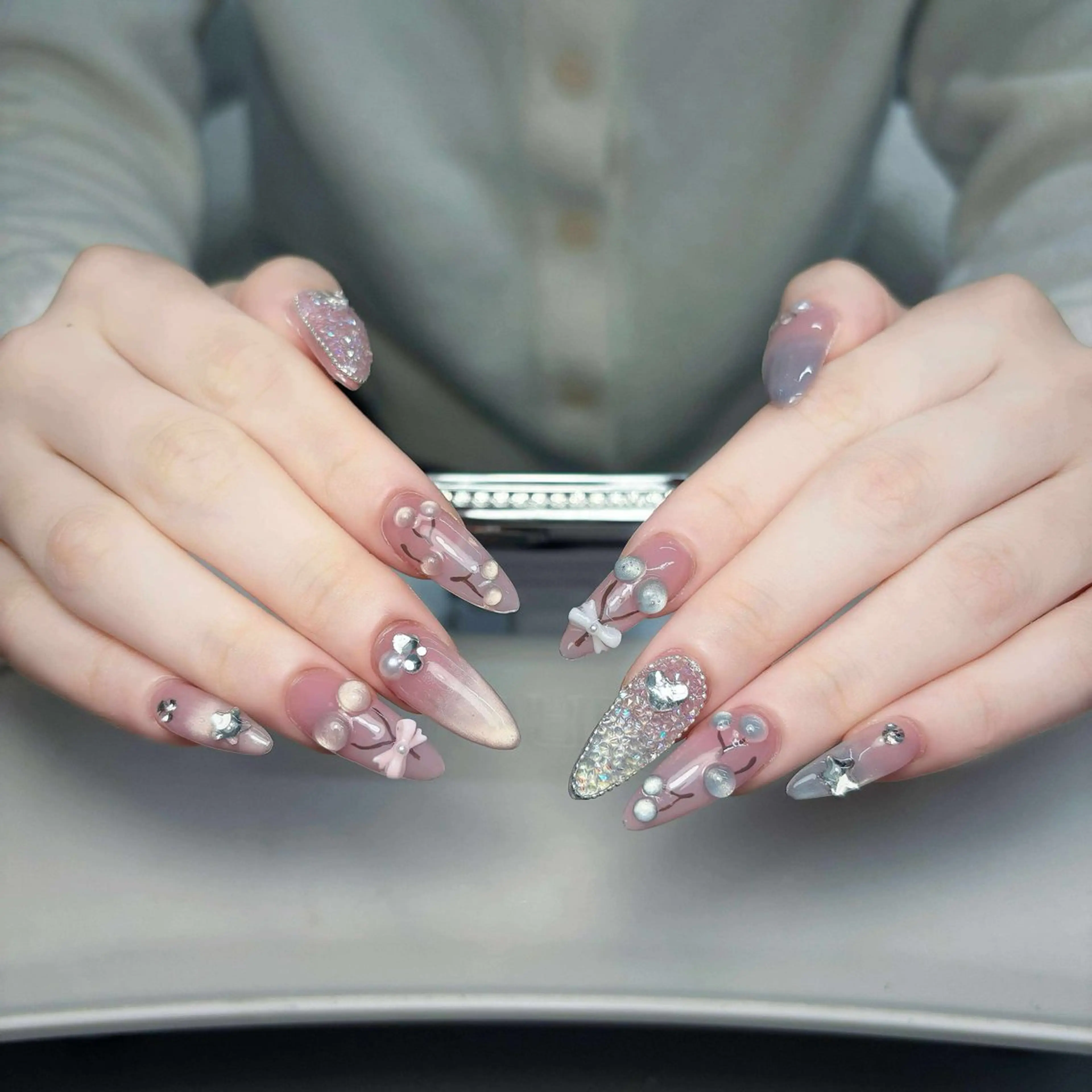 ネイル ハンドネイル ハンドケア Nova Nail Nambaのネイルデザイン