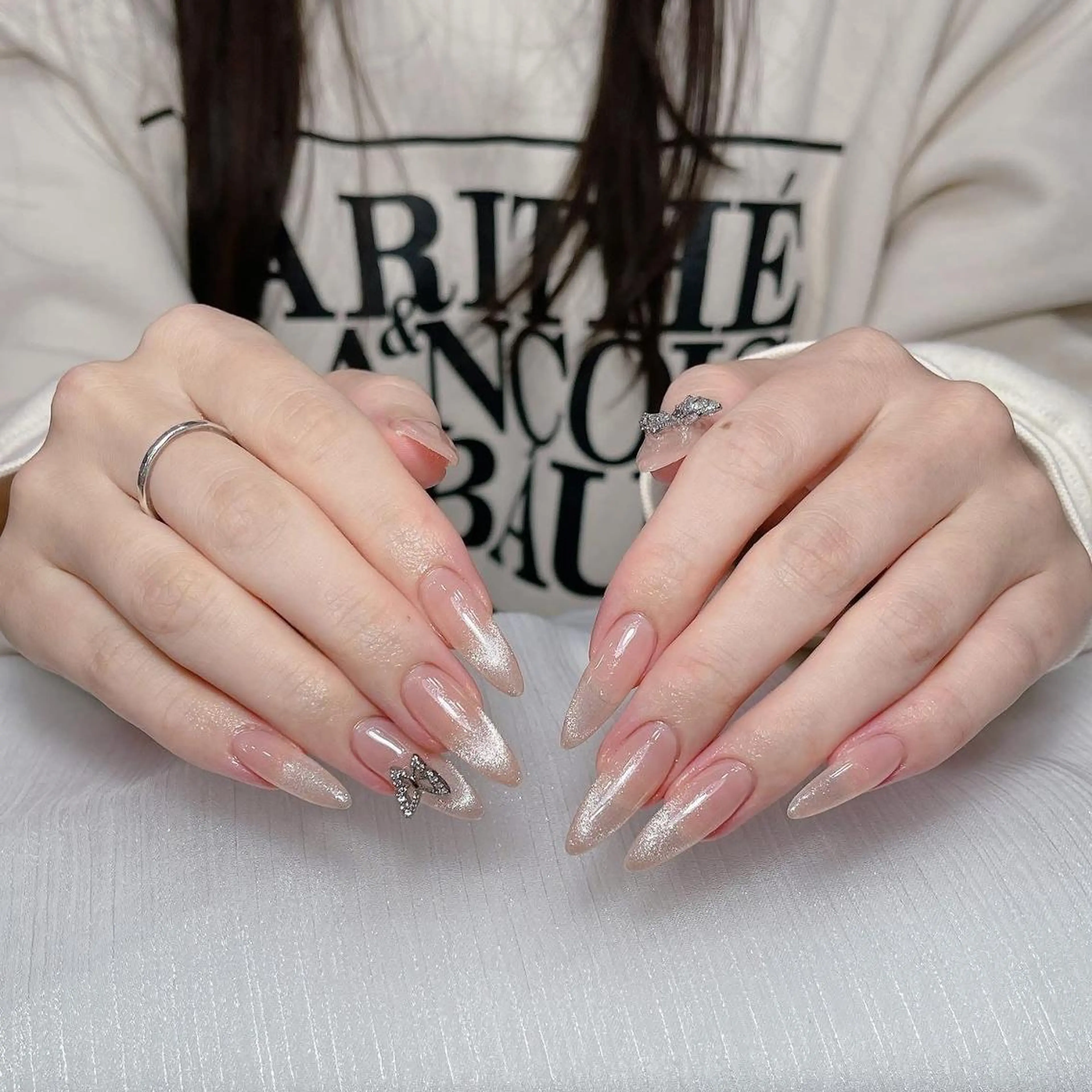 ネイル オーロラネイル チークネイル 長さ出し フラッシュネイル フットネイル MaiBeauty dodoのネイルデザイン
