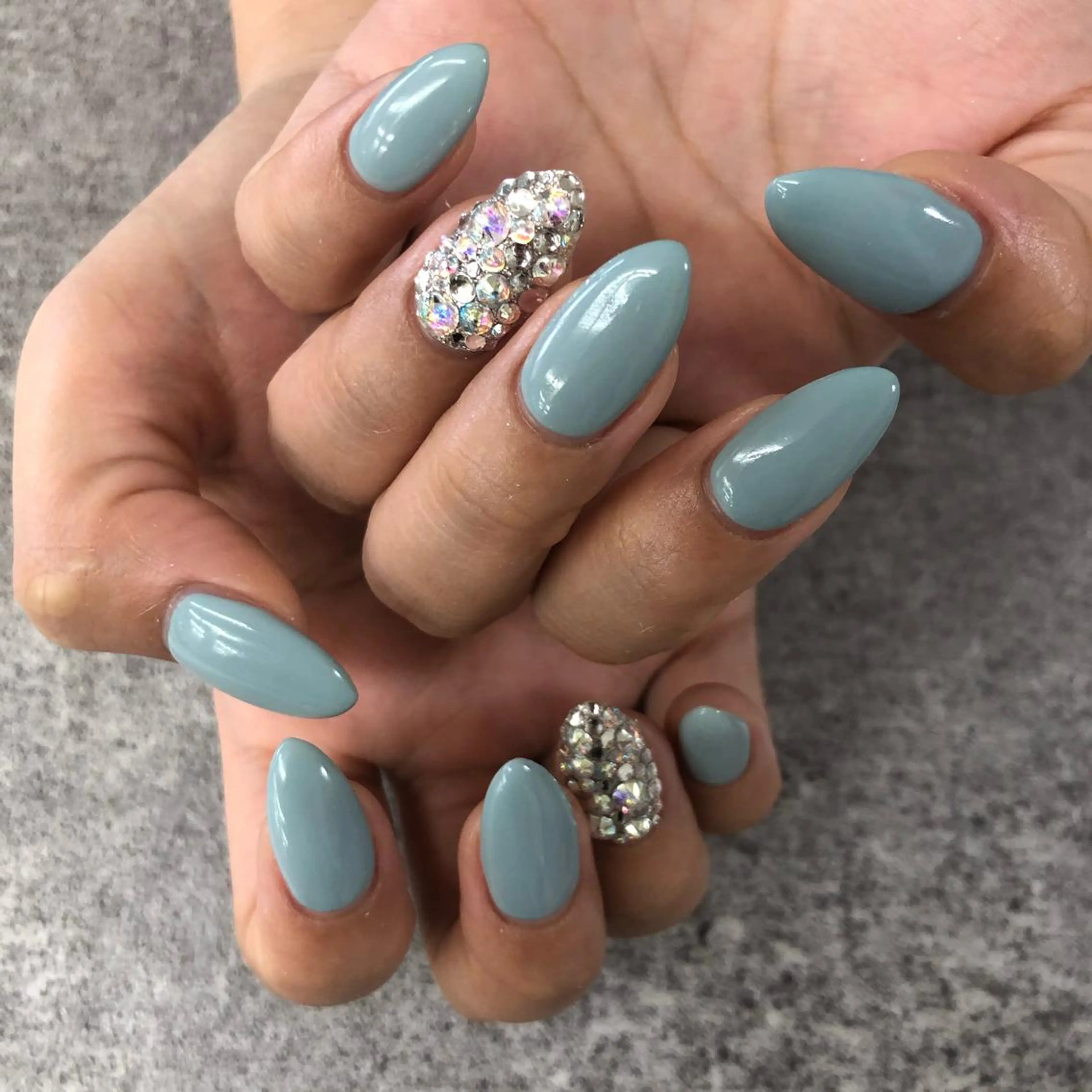 ネイル ストーンネイル nail 1997のネイルデザイン