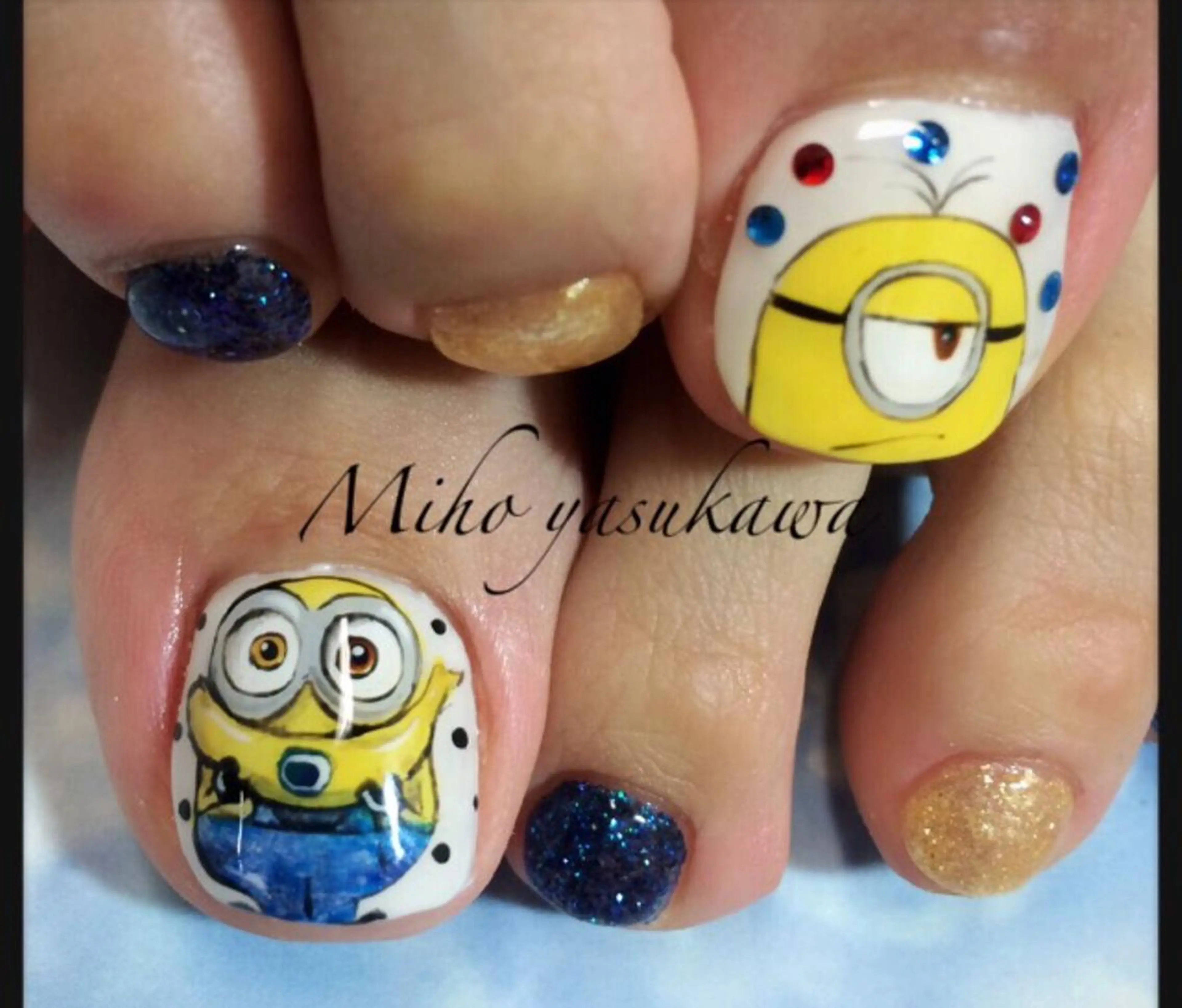 ネイル Yakko pas á pasのネイルデザイン