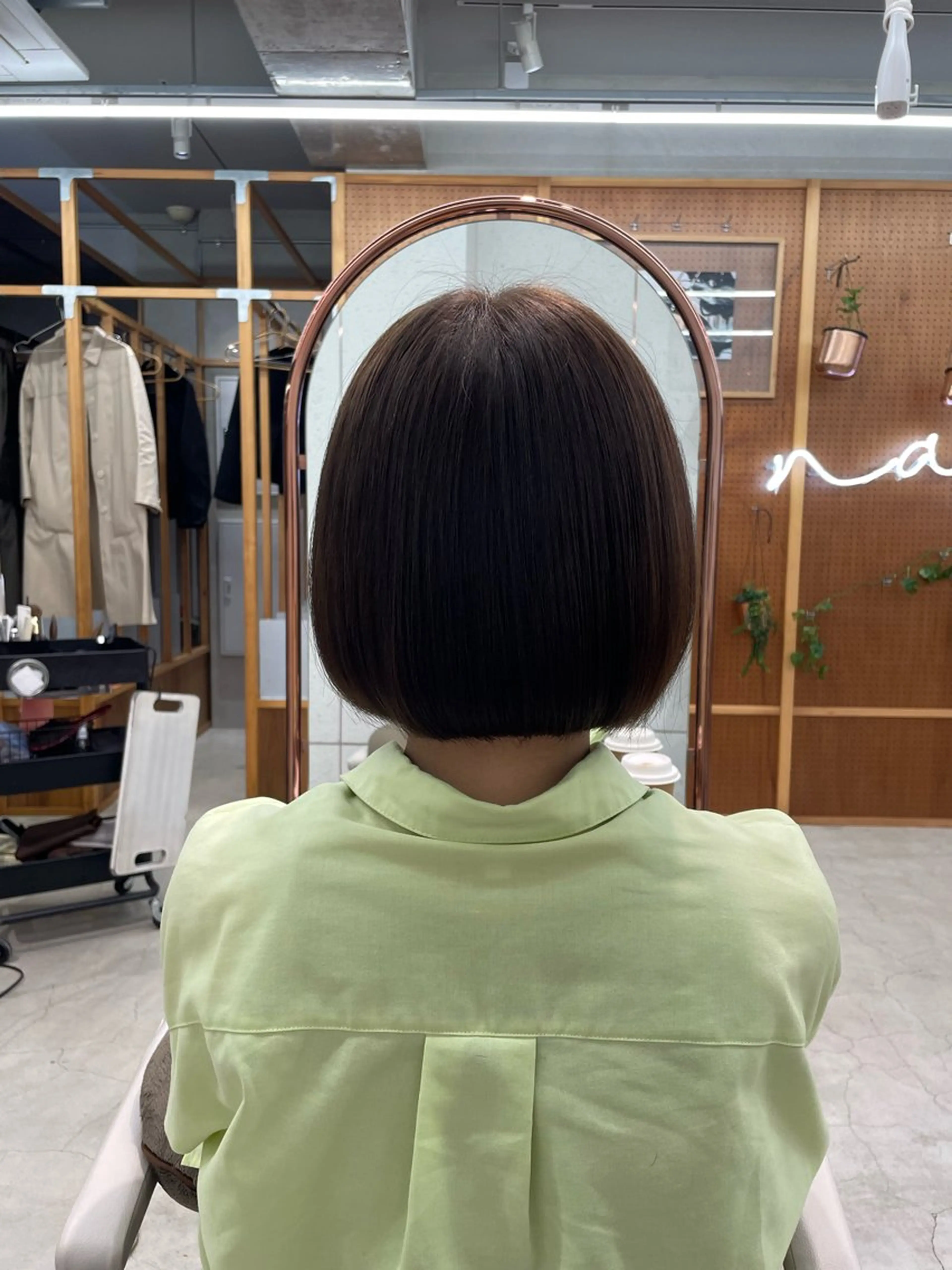 ショート カラー 切りっぱなしボブ ボブ カット ヘアカラー 鶴井 美空のヘアスタイル