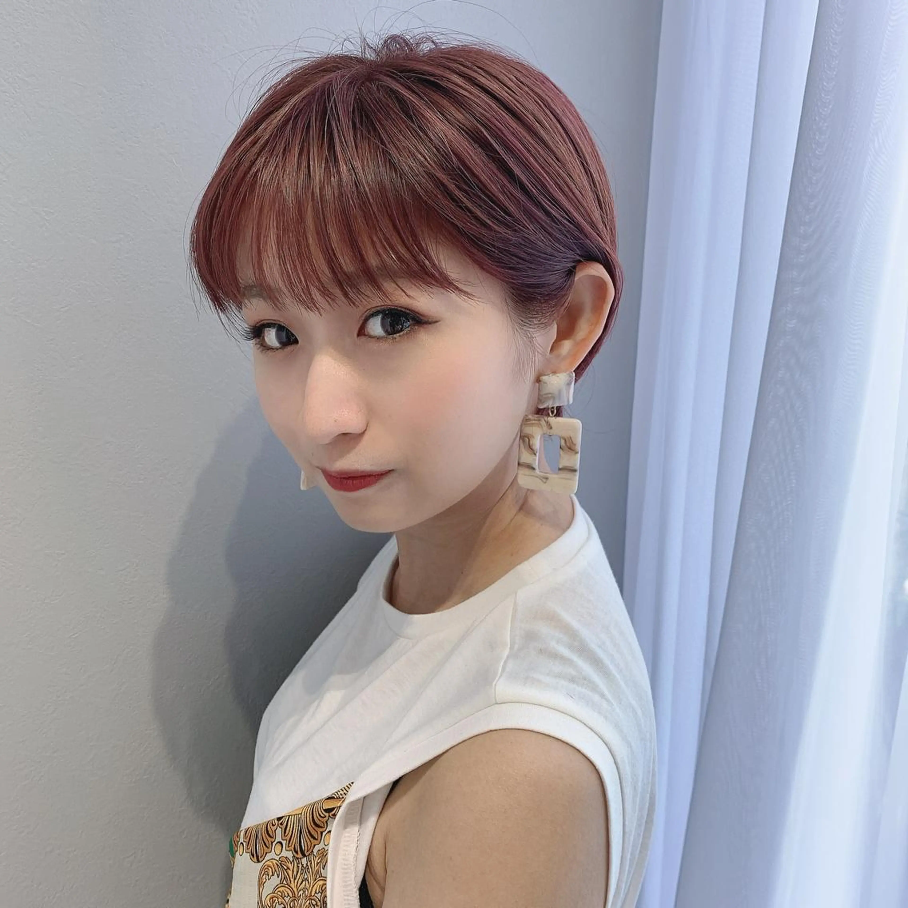 ショート 久保 明日香のヘアスタイル