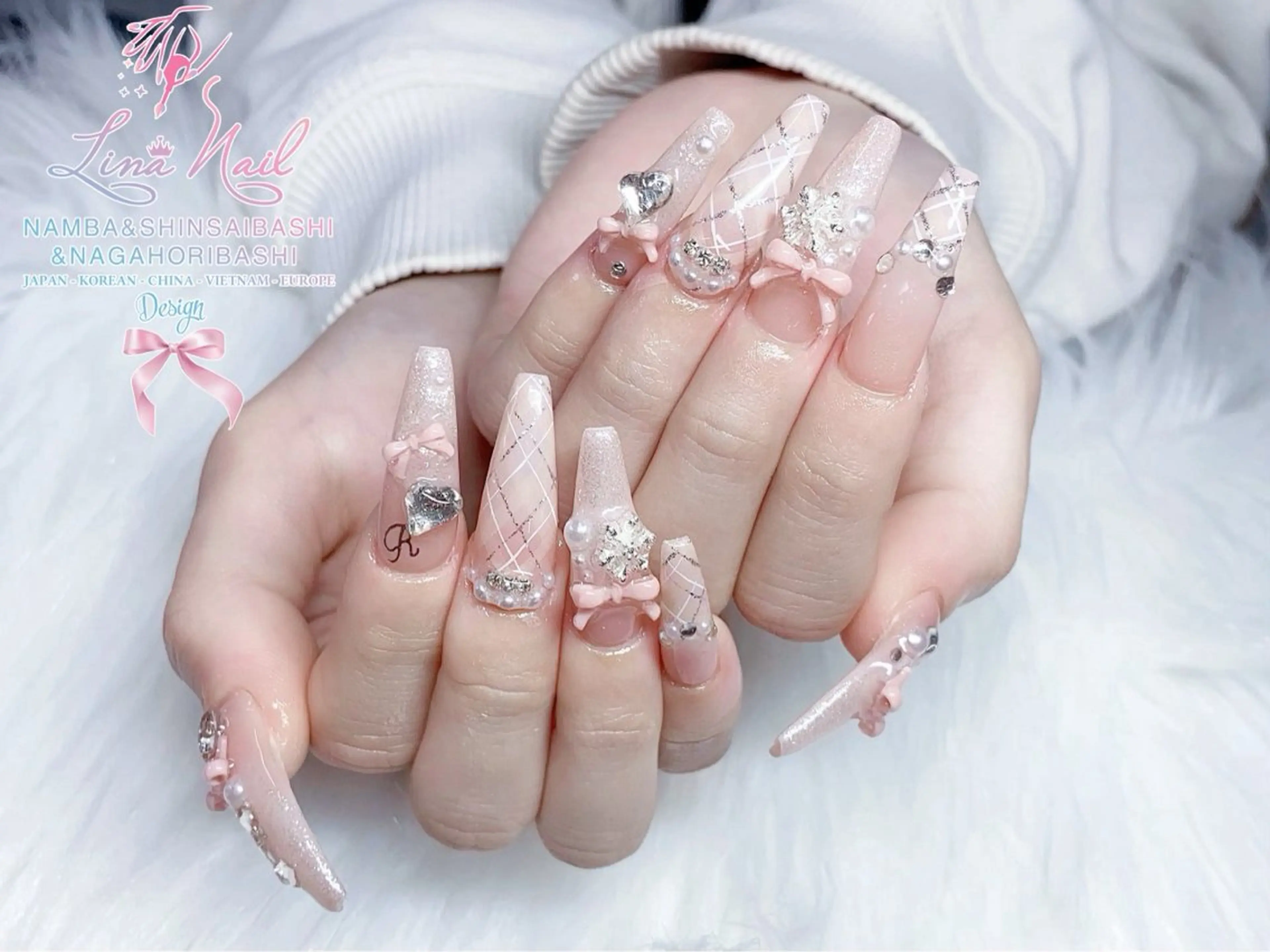 セミロング 韓国風ヘア クリスマス フットネイル Linanail Nambaのマツエク・マツパデザイン