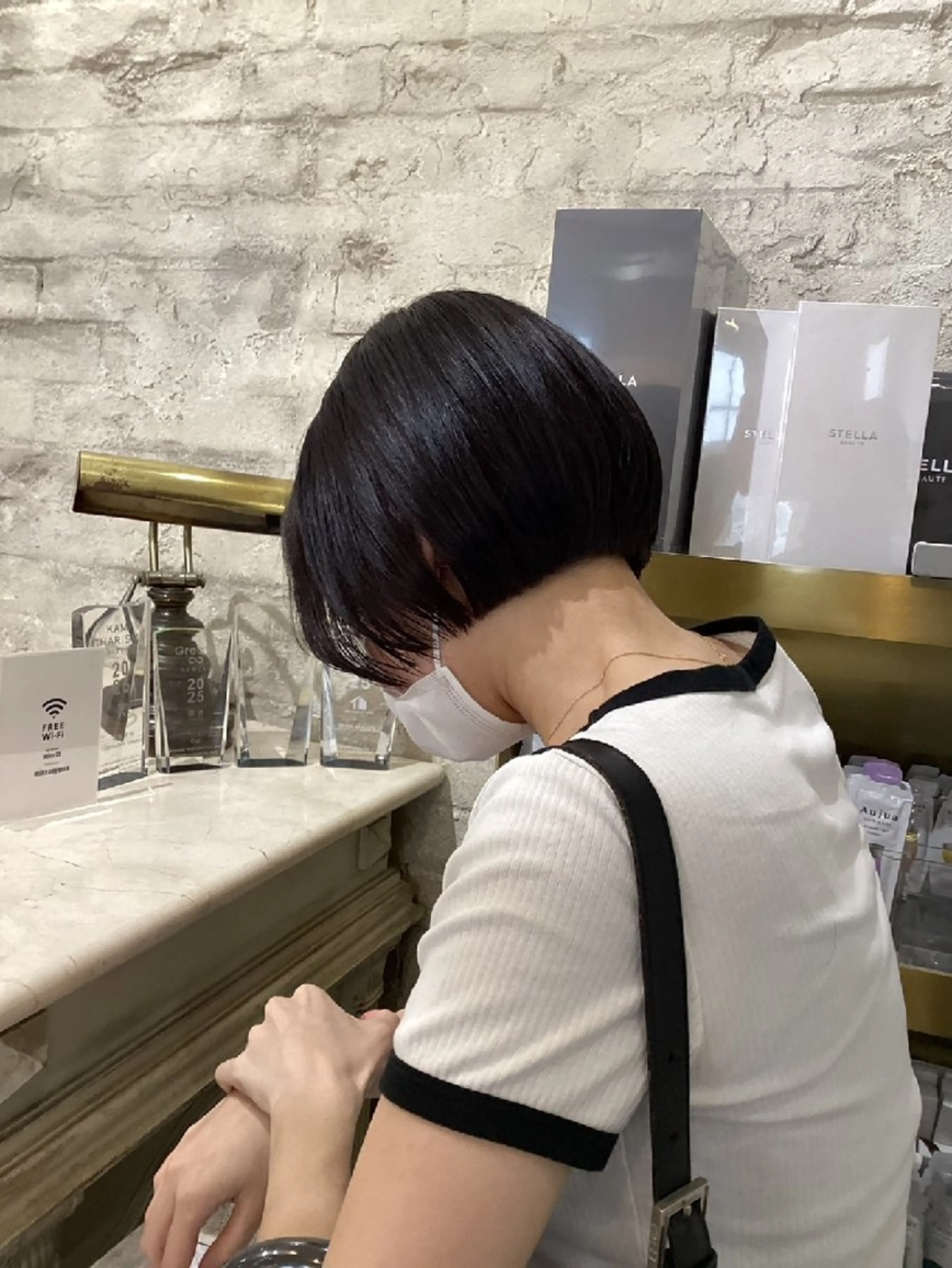 ショート ボブ カット 矢野 伶菜のヘアスタイル