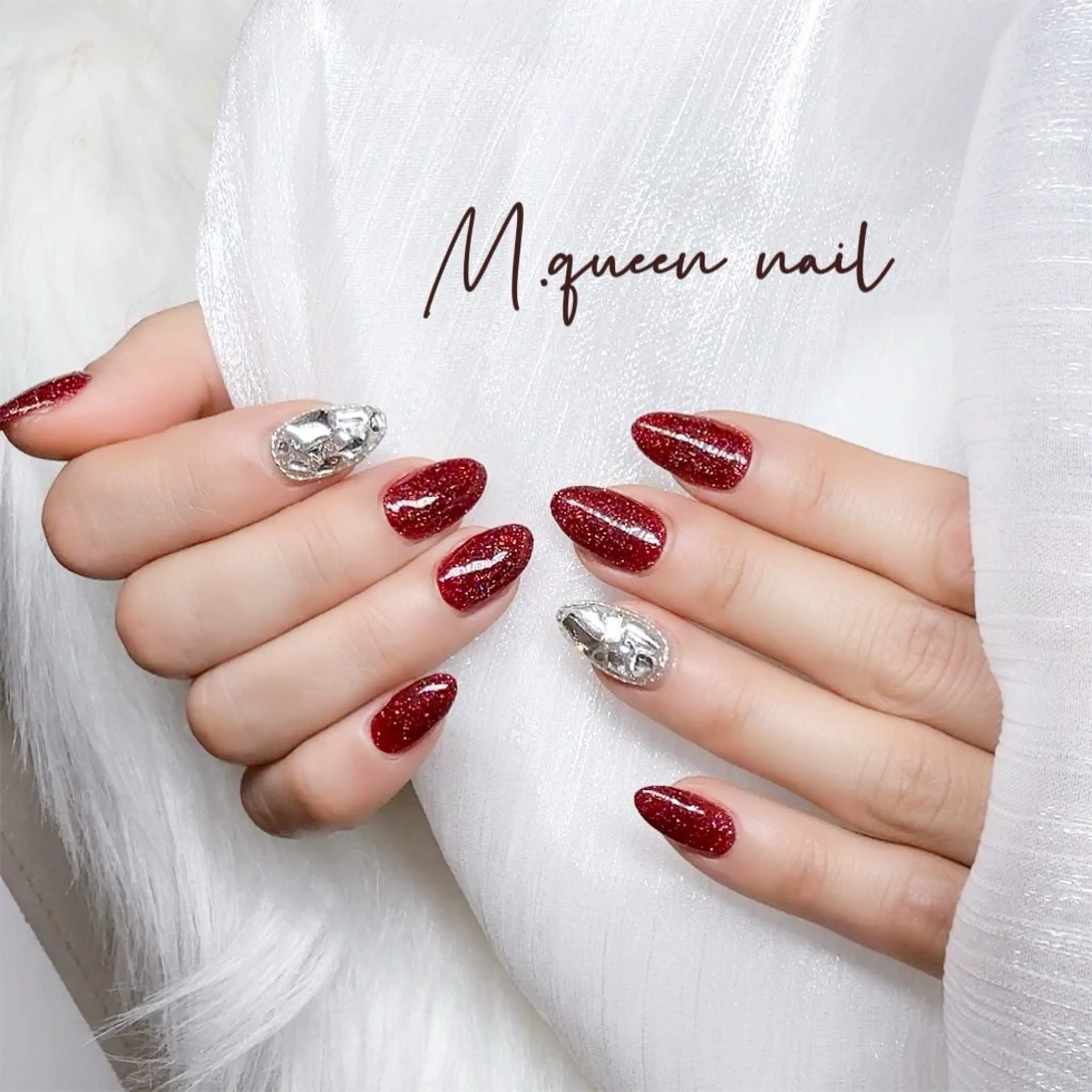 ネイル MQueen ネイルサロンマルのネイルデザイン