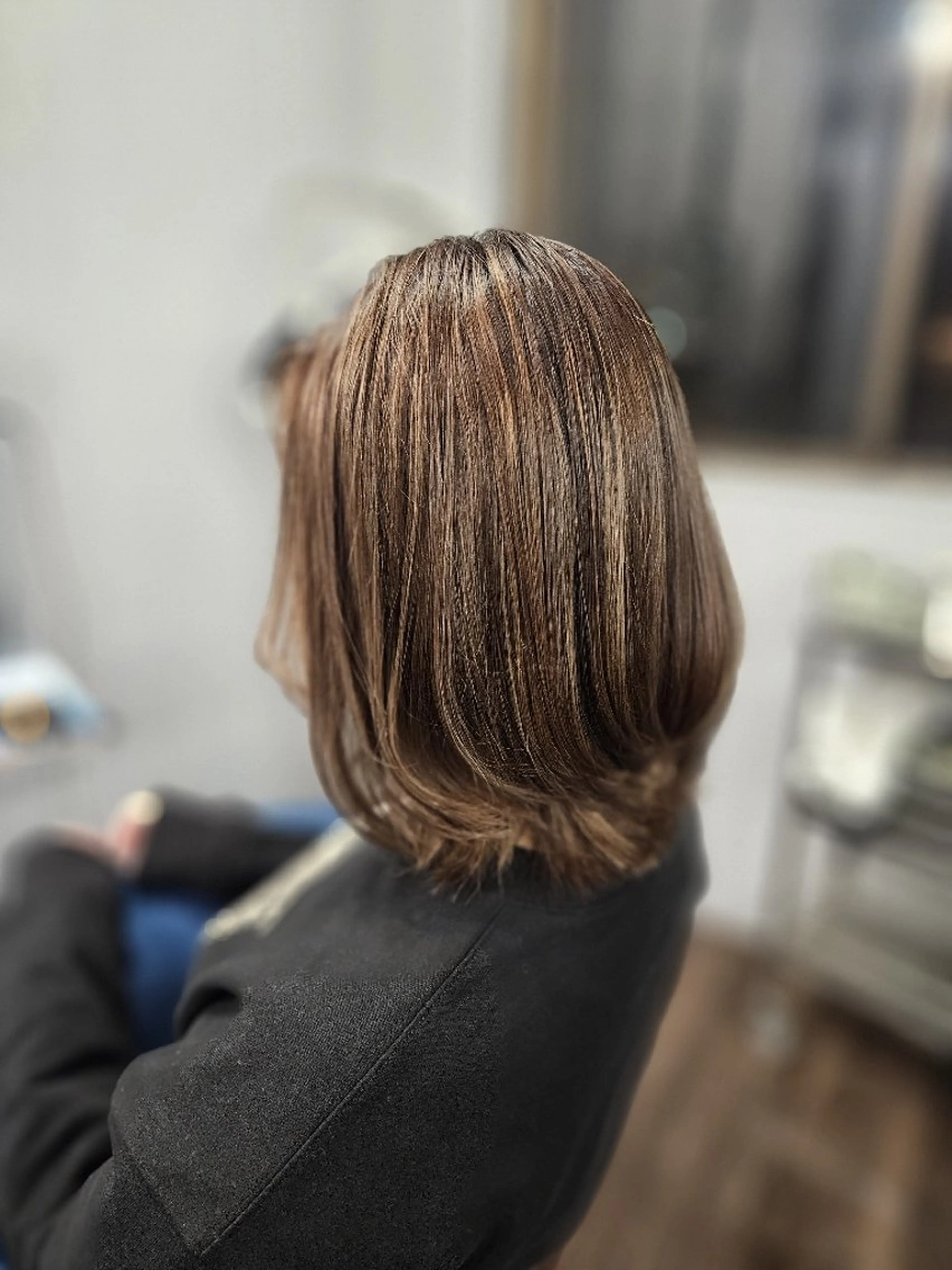 ミディアム カラー ハイライトカラー ハイライト レイヤーカット カット ヘアカラー トリートメント terra✂️川嶋 大輔のヘアスタイル