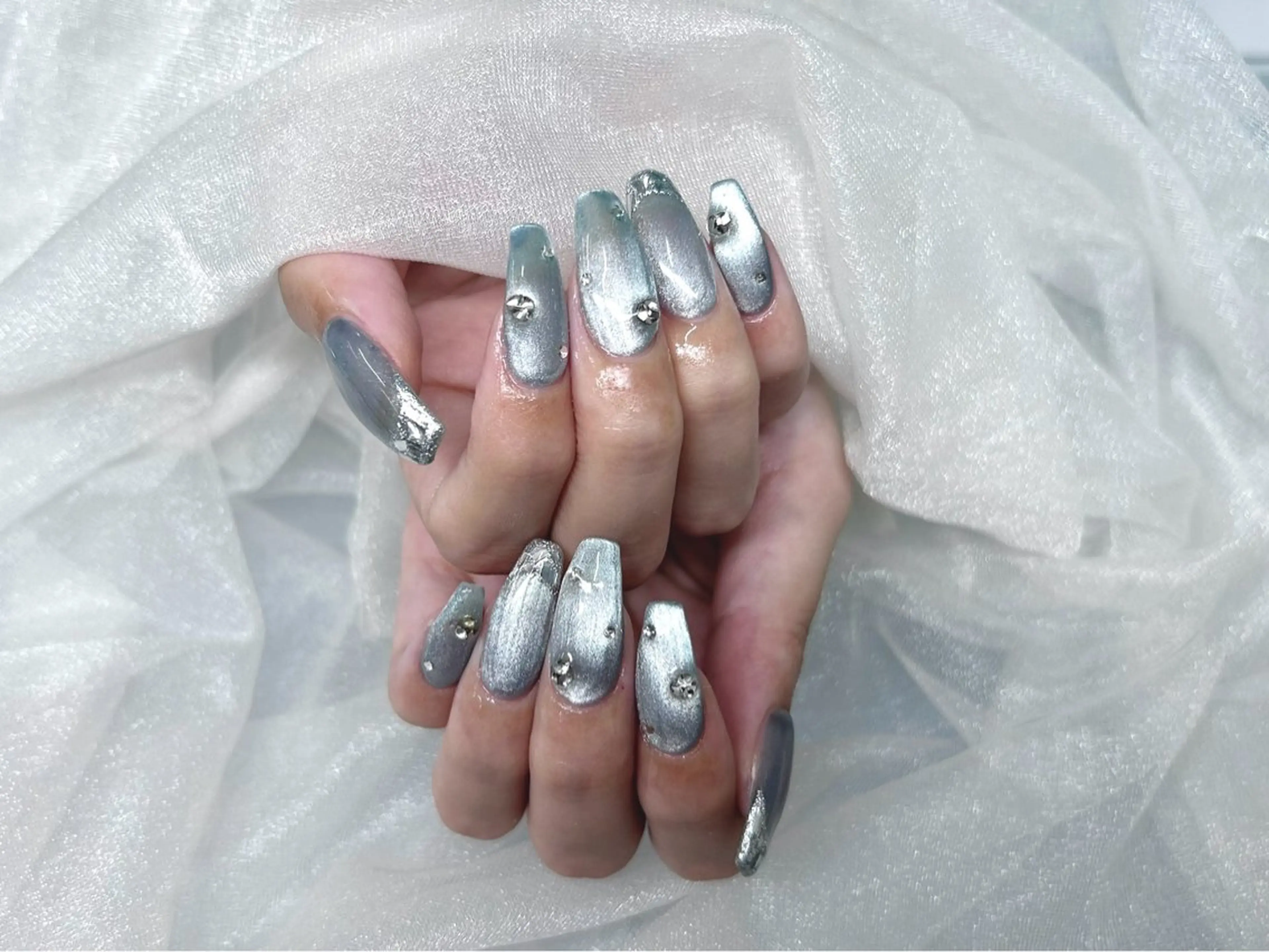 ネイル 持ち込み 加藤 楓子のネイルデザイン