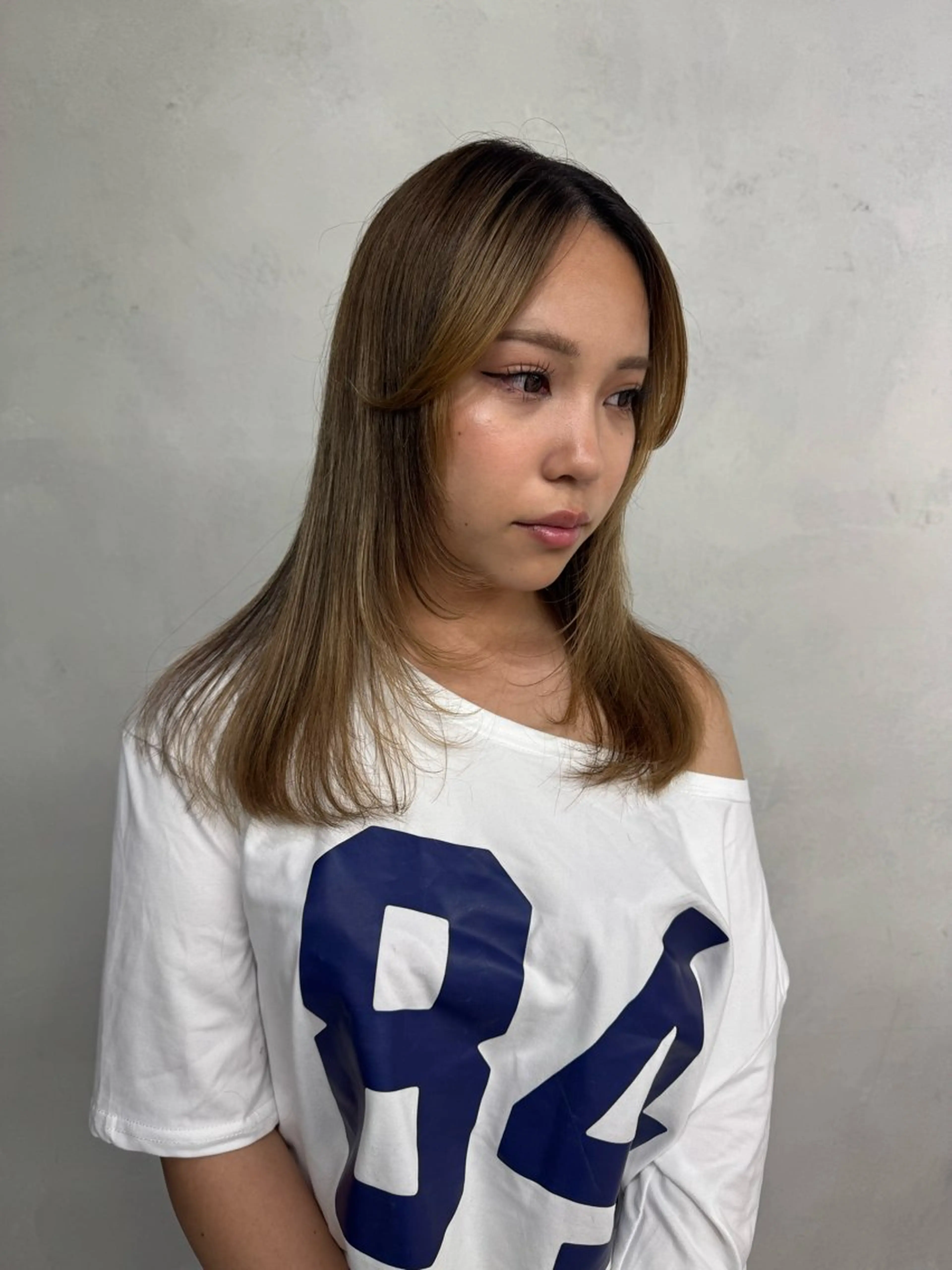 ミディアム カット 顔周りレイヤー /kokoro🦮のヘアスタイル