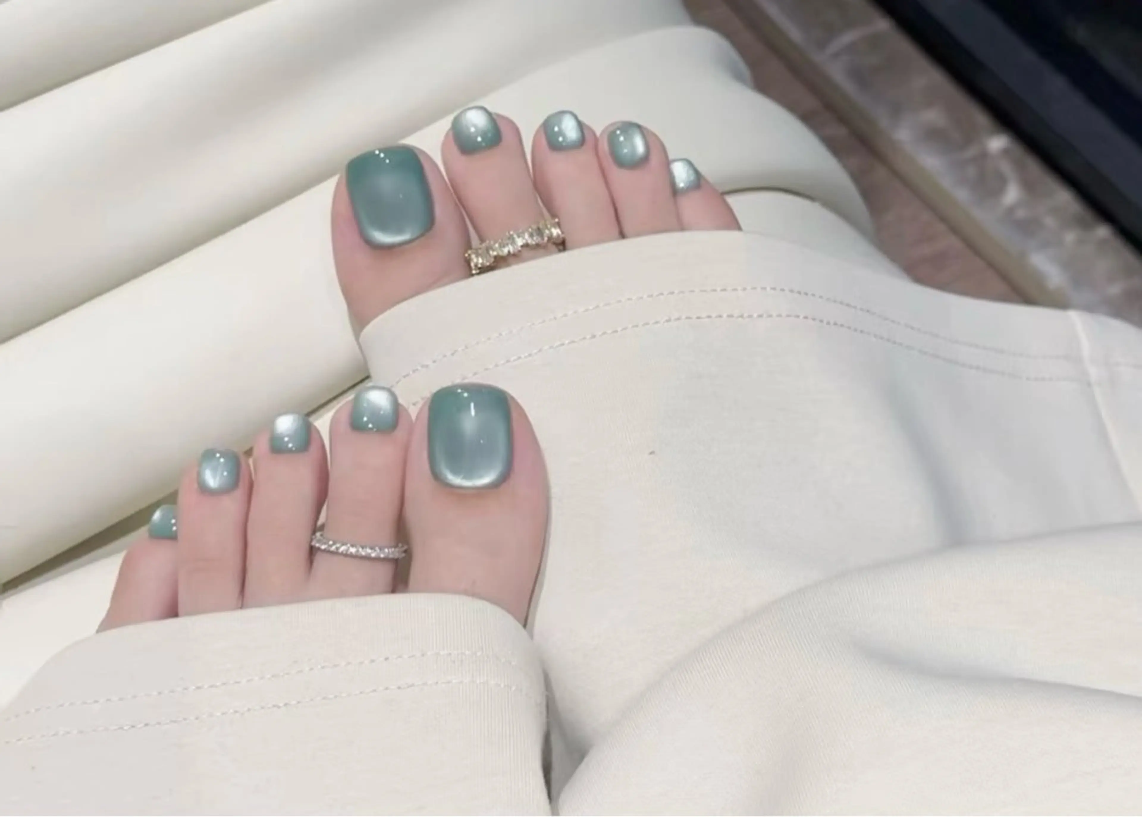 ネイル フットネイル Luvia Ginzaのネイルデザイン