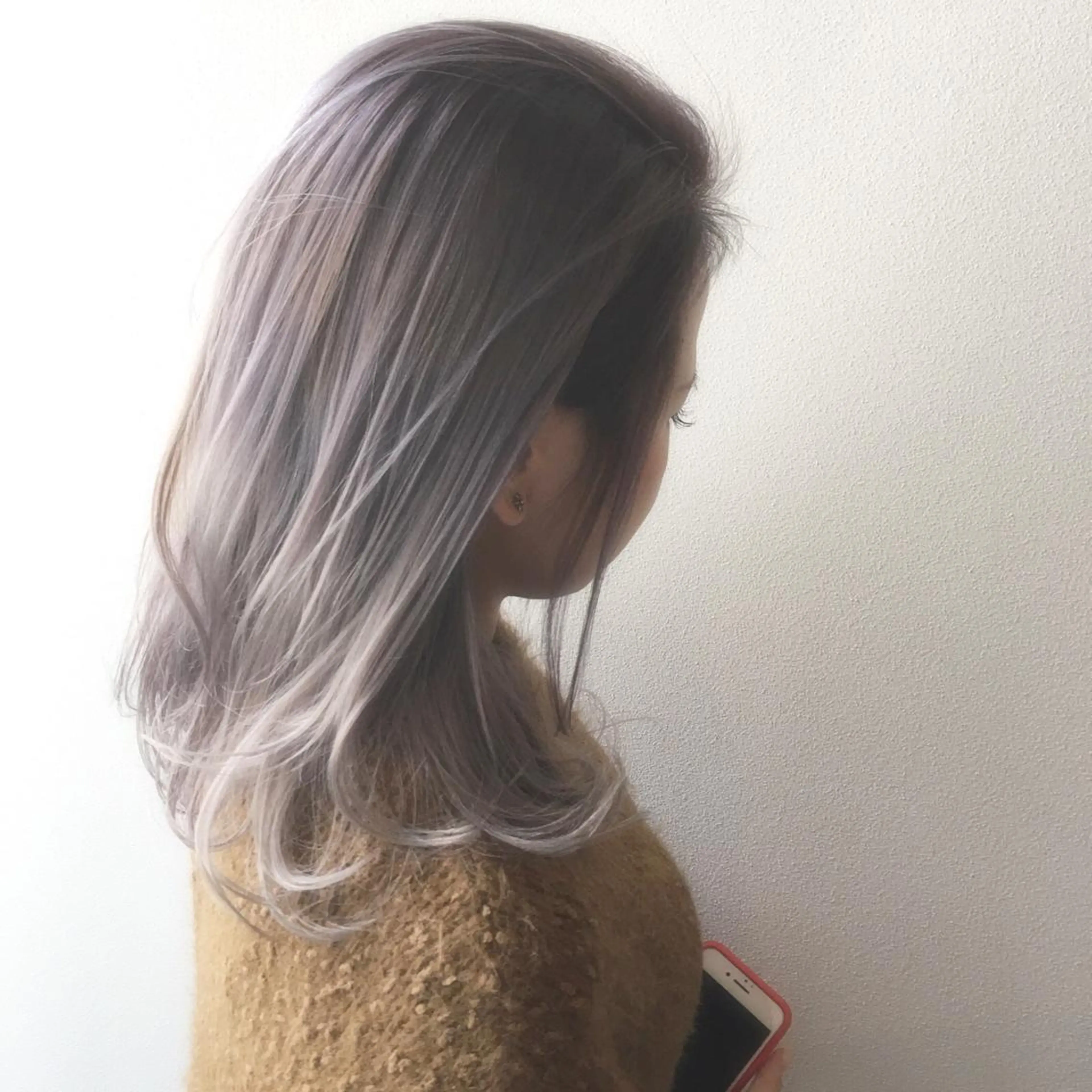 セミロング カラー ヘアアレンジ グラデーションカラー グレージュ ハイライトカラー ハイライト 江藤 星史のヘアスタイル