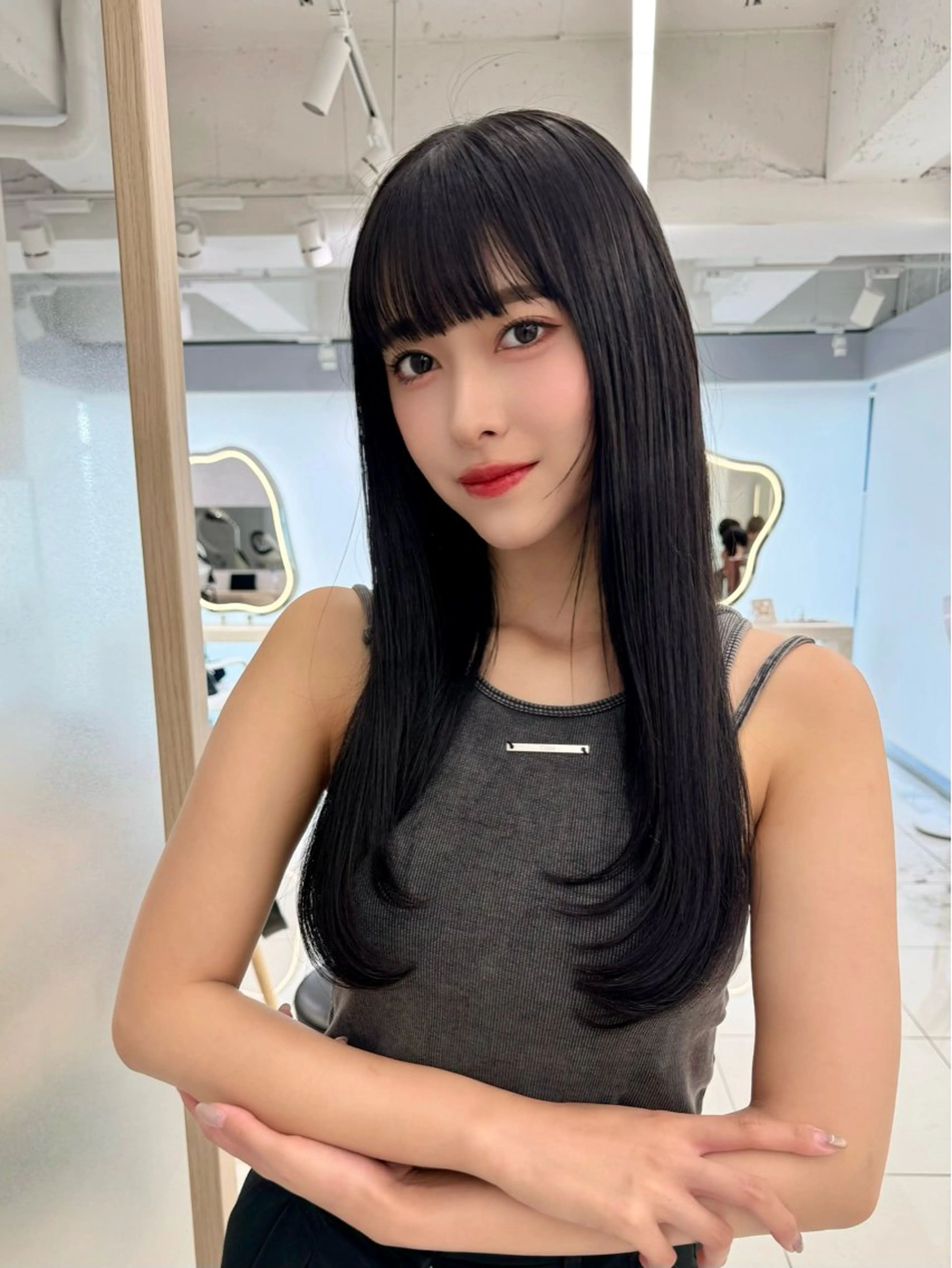 ロング 三鷹で1番ショート ボブをカットする新谷のヘアスタイル