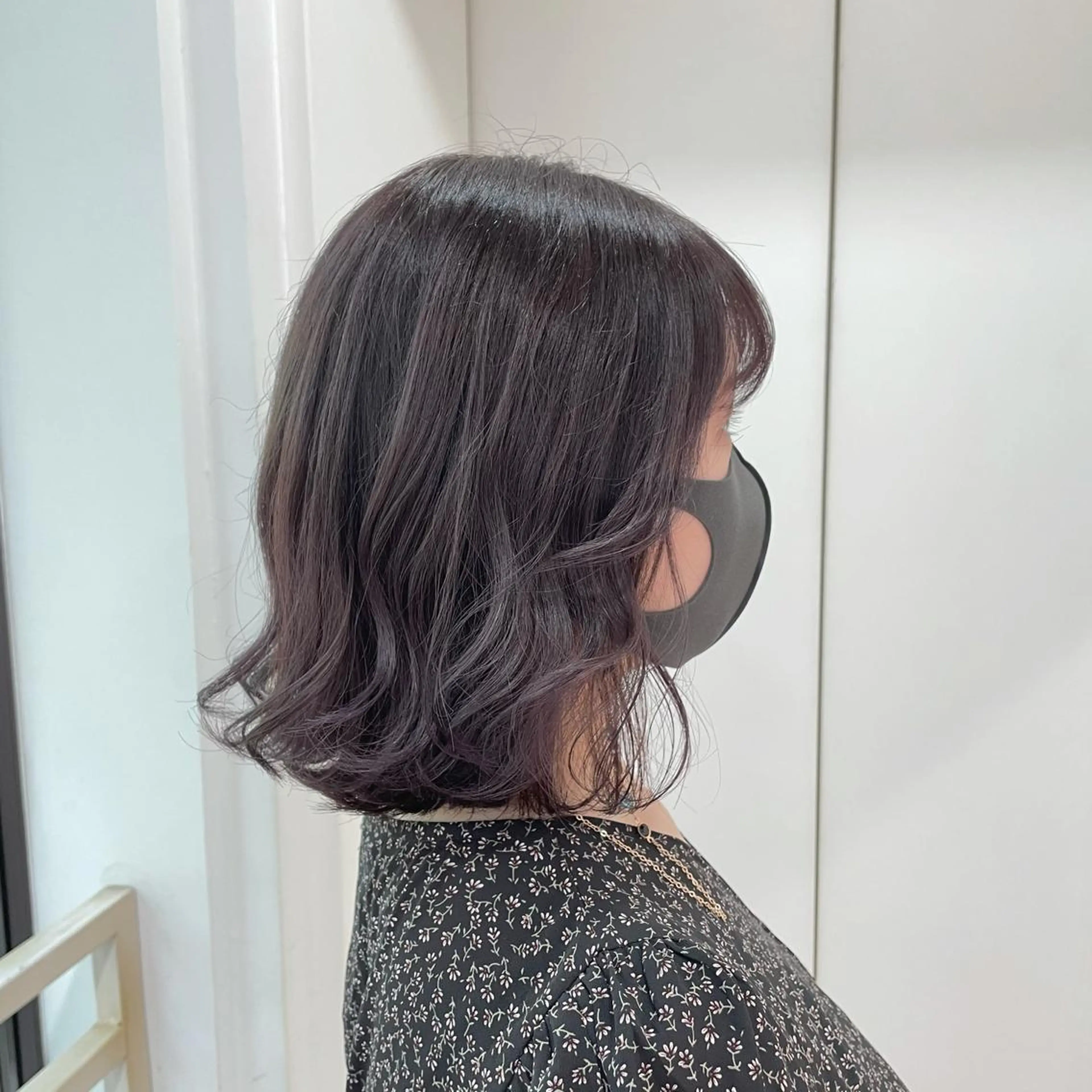 ミディアム カラー TRENCH　相澤 果歩のヘアスタイル