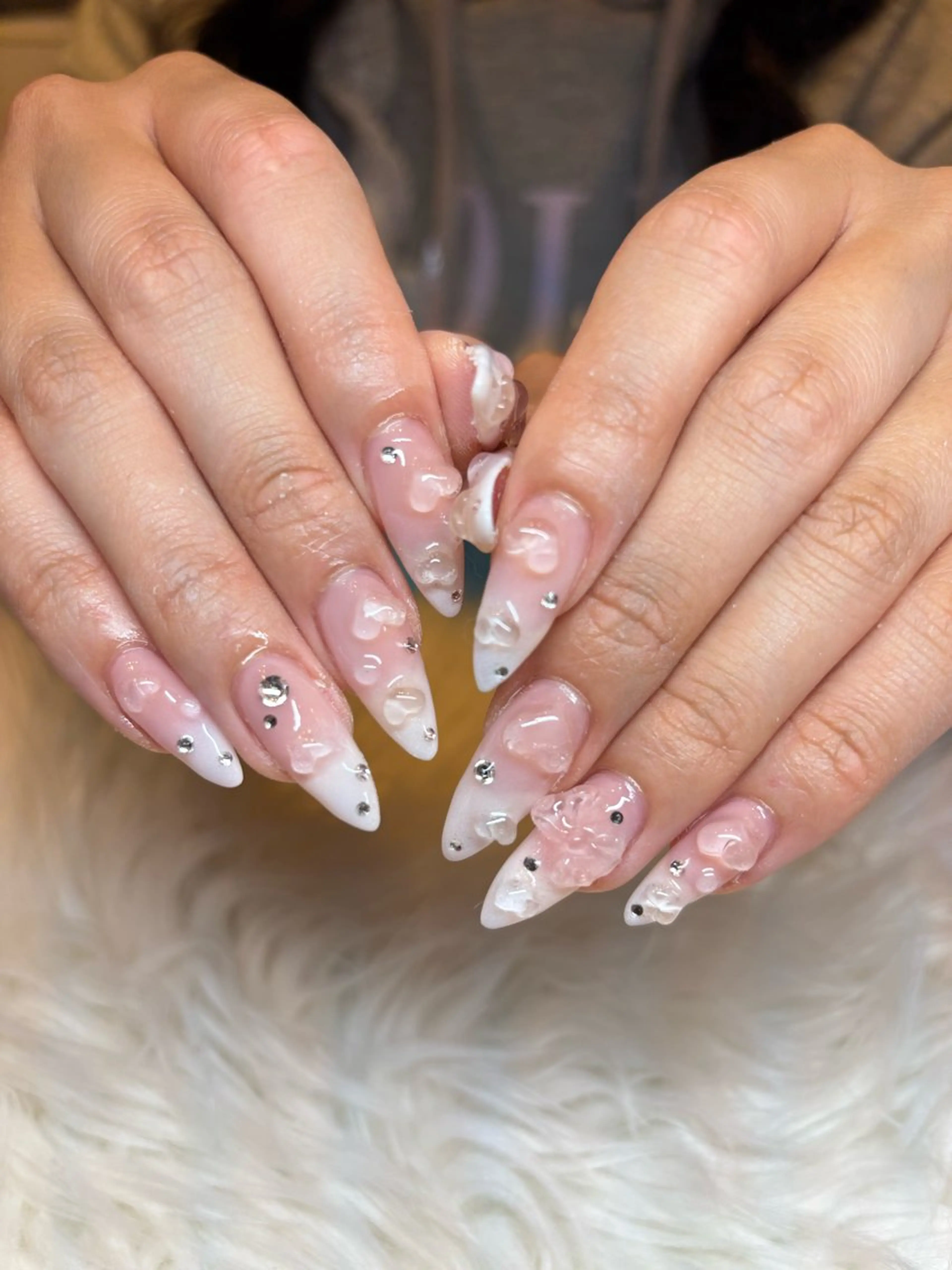 ネイル ハンドネイル 倫実/スカルプ /ガーリー/個性派のネイルデザイン