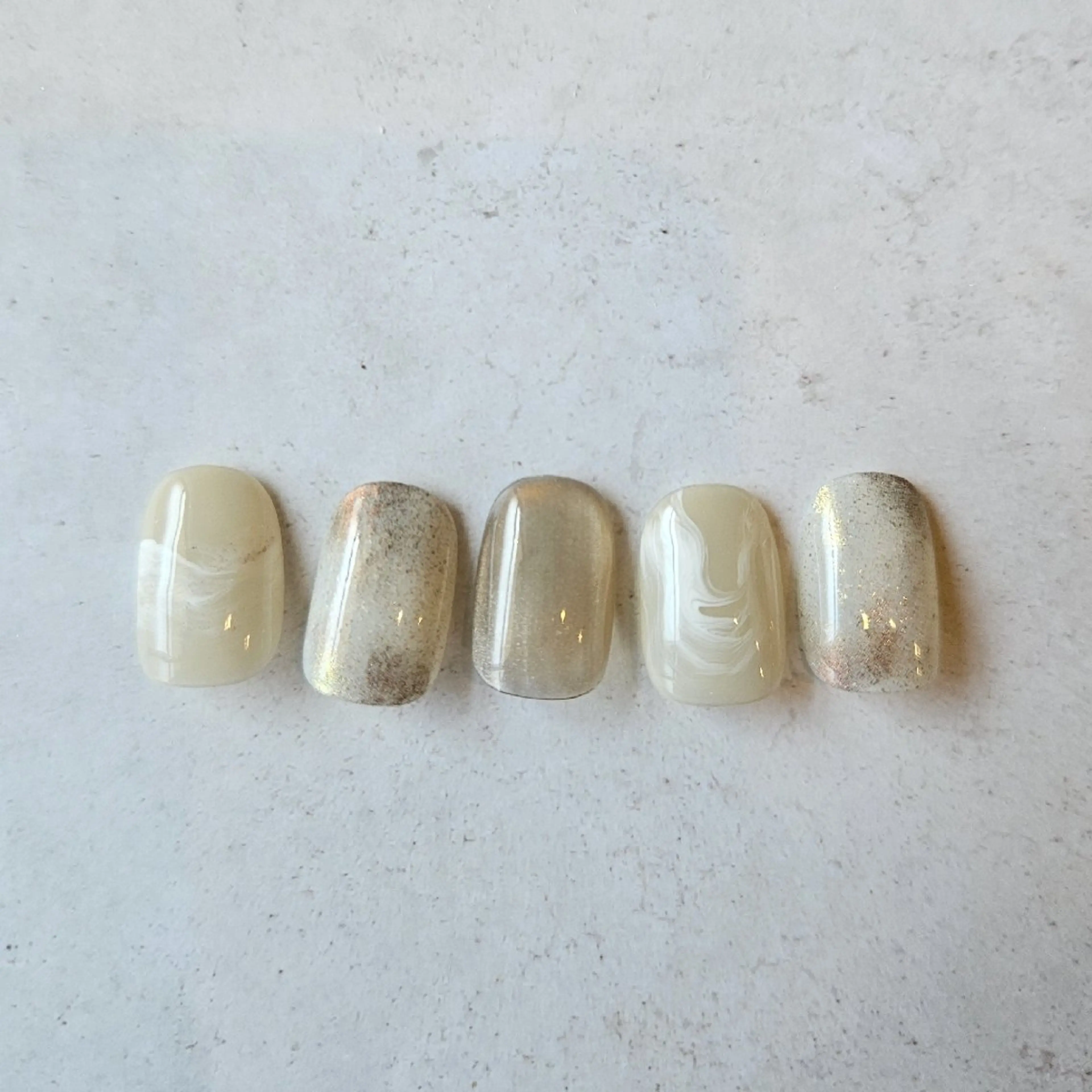 ネイル ジェルネイル マグネットネイル ニュアンスネイル パラジェル シンプルネイル ハンドネイル Nailsalon manoのネイルデザイン