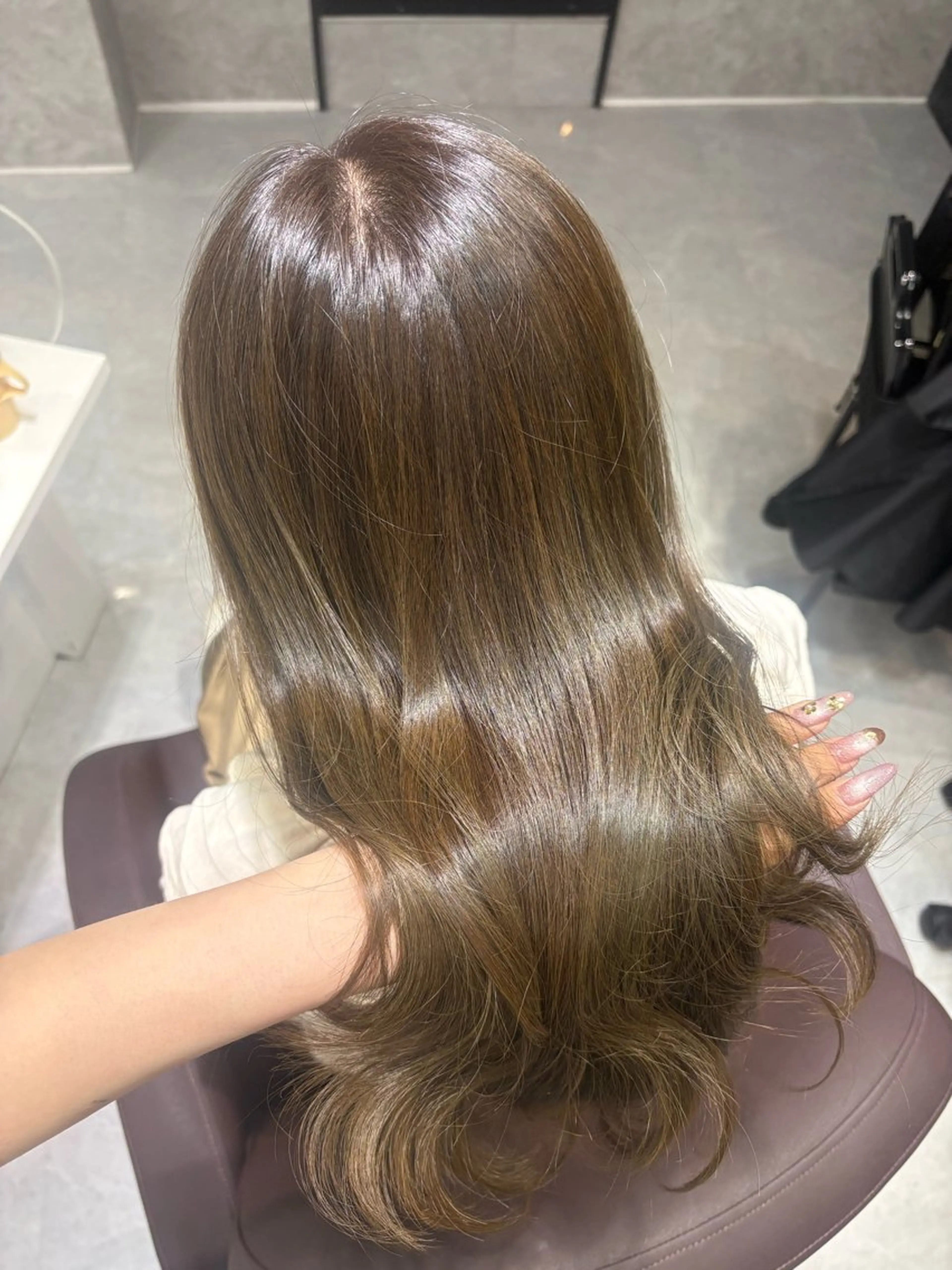 ミディアム レイヤーカット カット ヘアカラー トリートメント あい❤︎ /髪質改善/韓国巻きのヘアスタイル