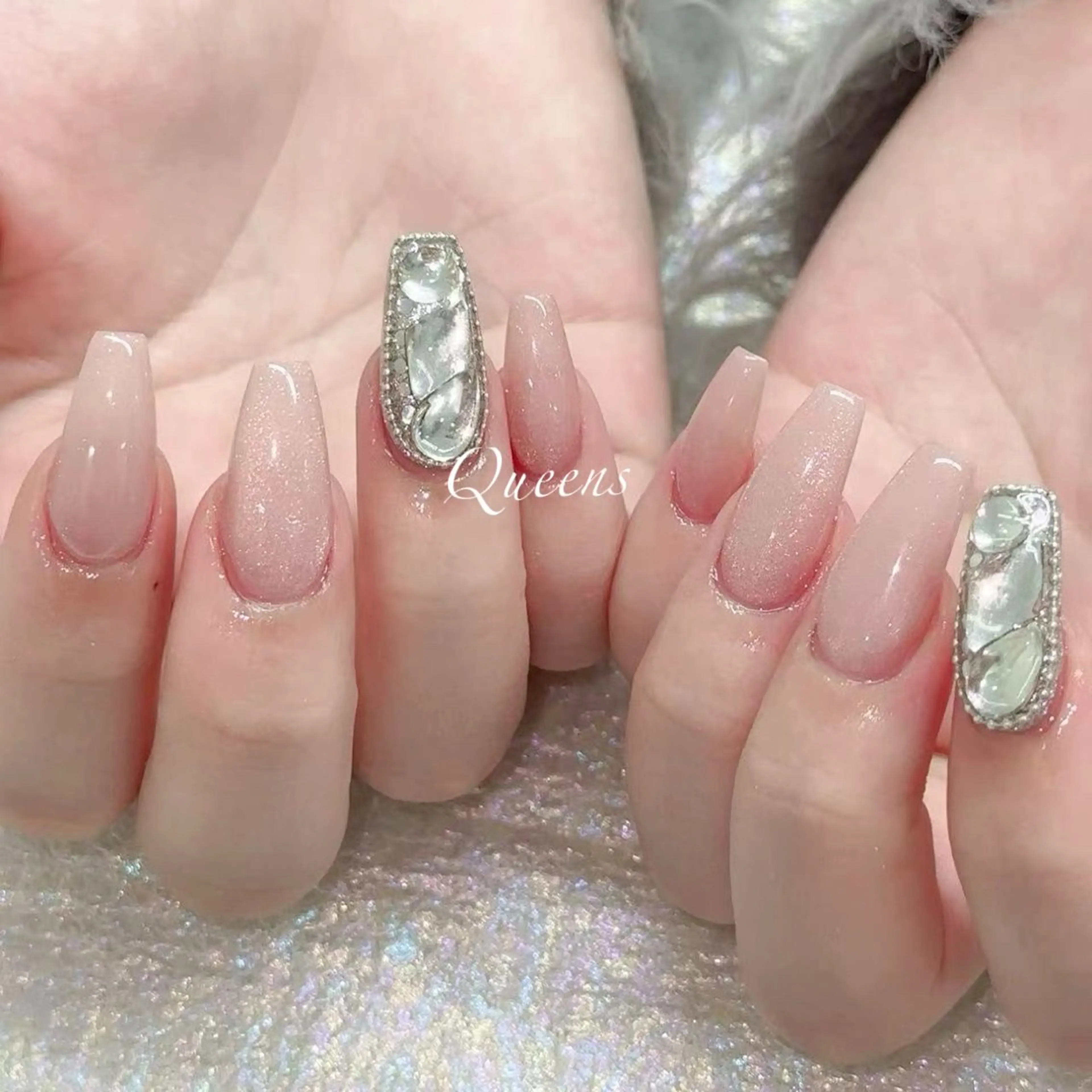 ネイル ハンドネイル Queens マオのネイルデザイン