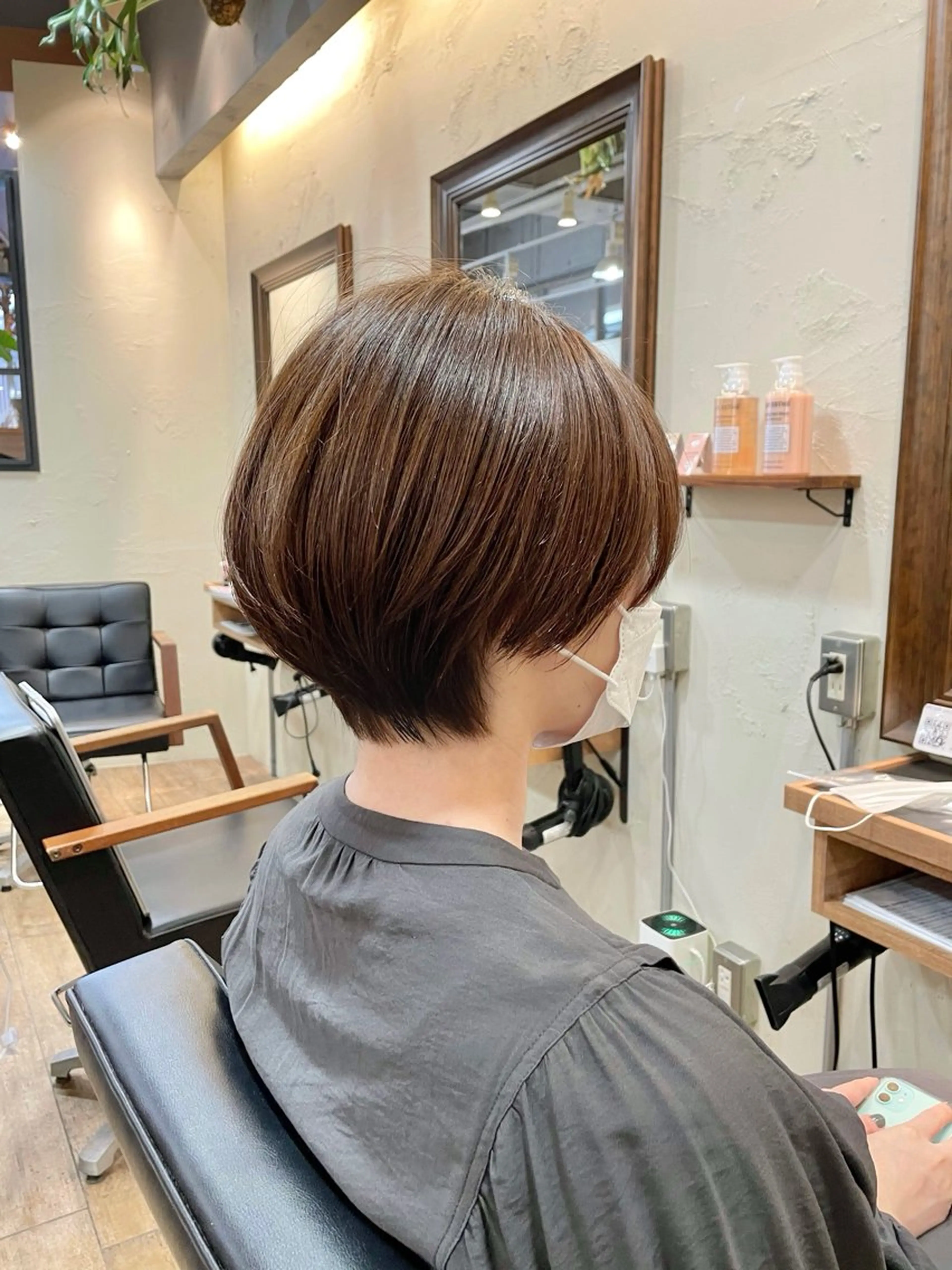 ショート カラー ショートヘア カット ヘアカラー トリートメント ショート/ボブ/ メンズ/縮毛矯正のヘアスタイル