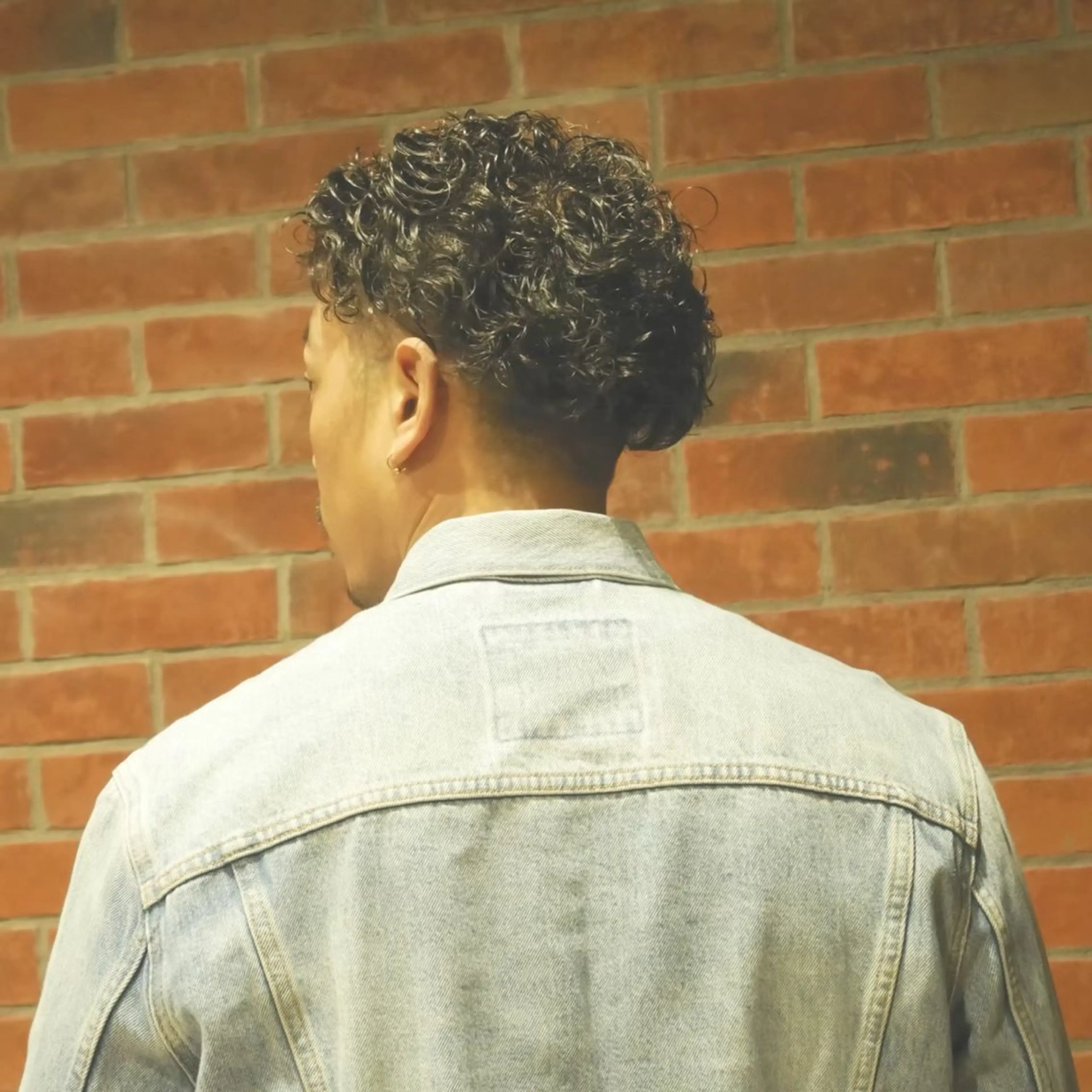 パーマ メンズ 京都フェードカット 田嶋勇祐のヘアスタイル