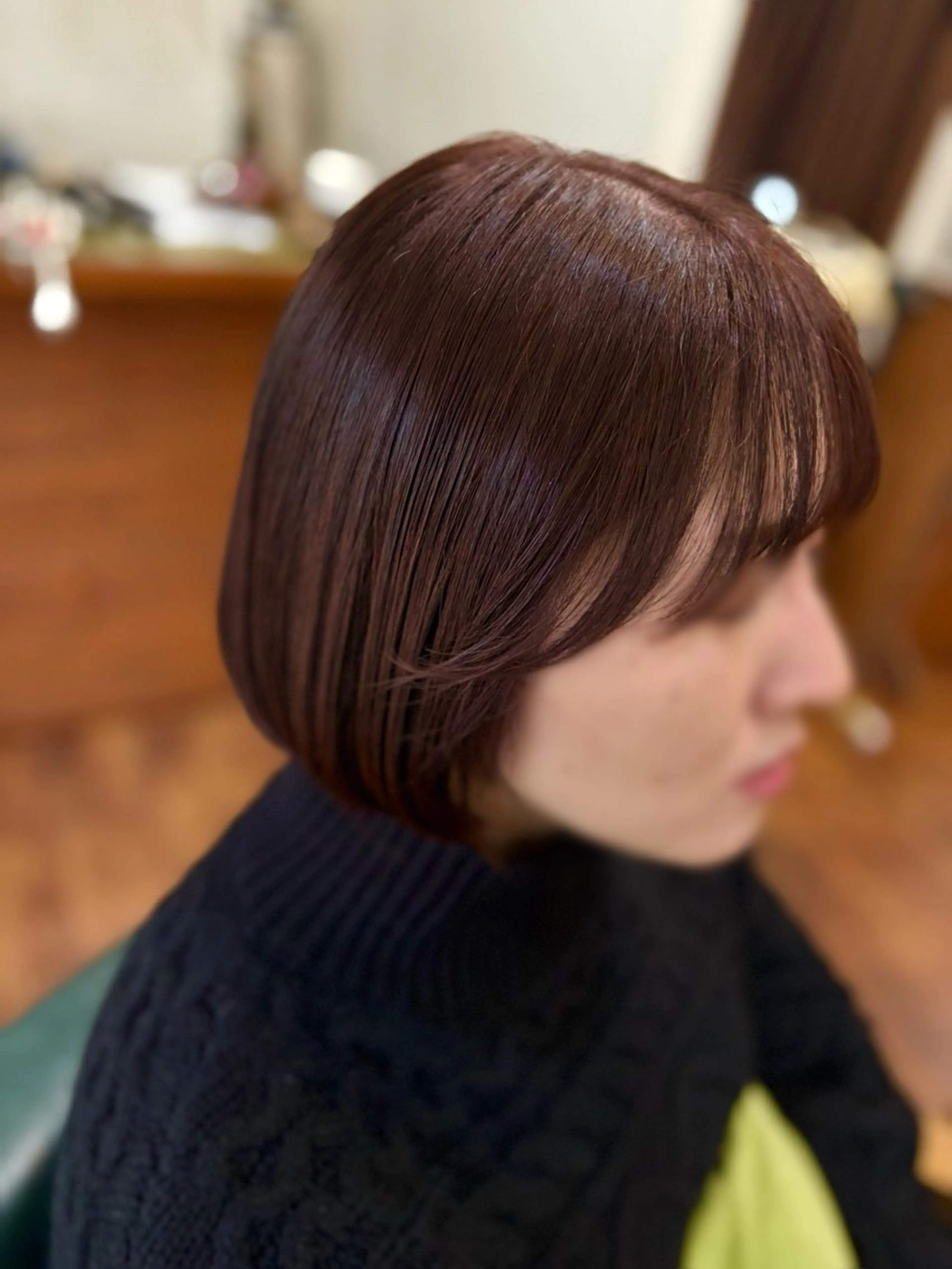 ミディアム カラー ブラウンカラー カシス 顔周りカット Story マリエのヘアスタイル